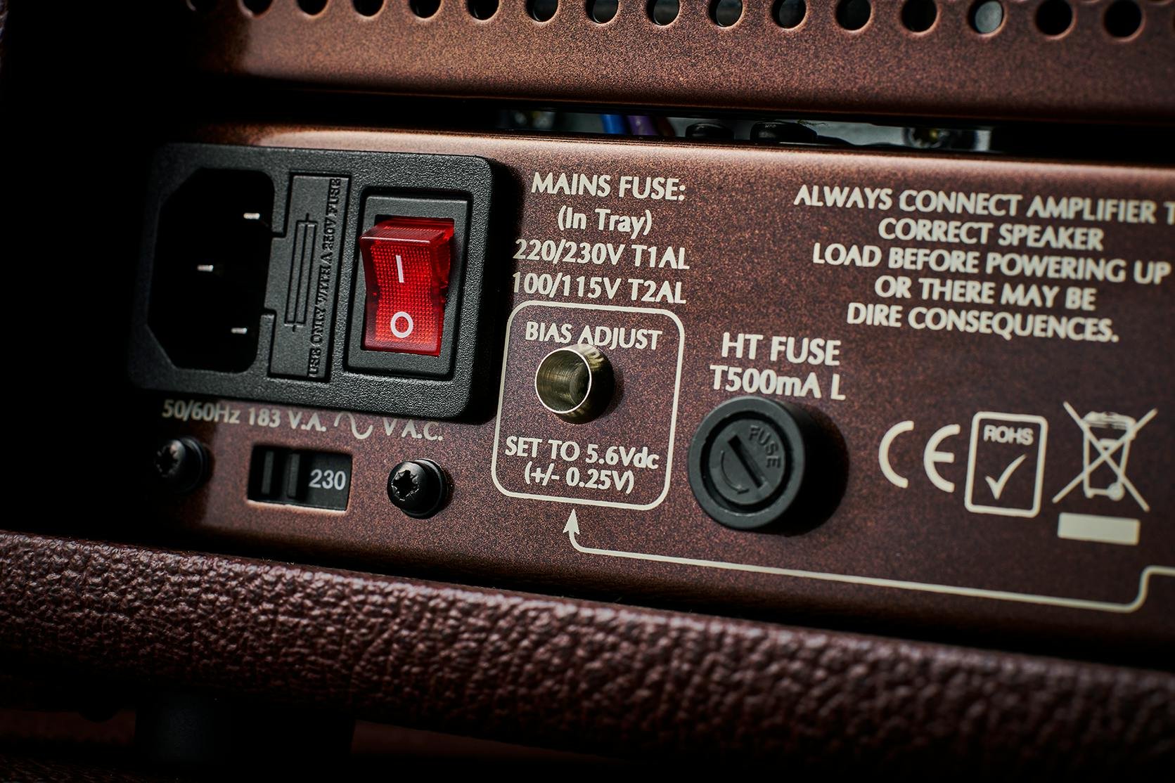 Victory VC35 The Copper EL84 Compact Sleeve Guitar Amplifier Head - VC35HCOMPACT-victory-the-copper-wooden-head-lifestyle-backing.jpg