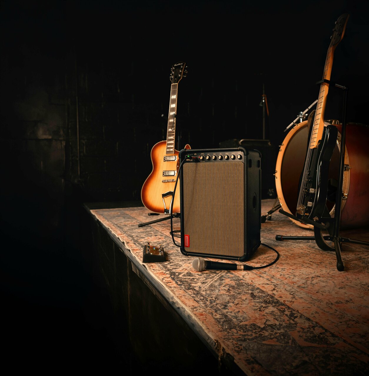 Positive Grid Spark LIVE 150w Smart Amp and 4-Channel PA System - SPARK-LIVE-spark-liveblack-%5B2023.12.23-A7400265%5D-ext-min.jpg