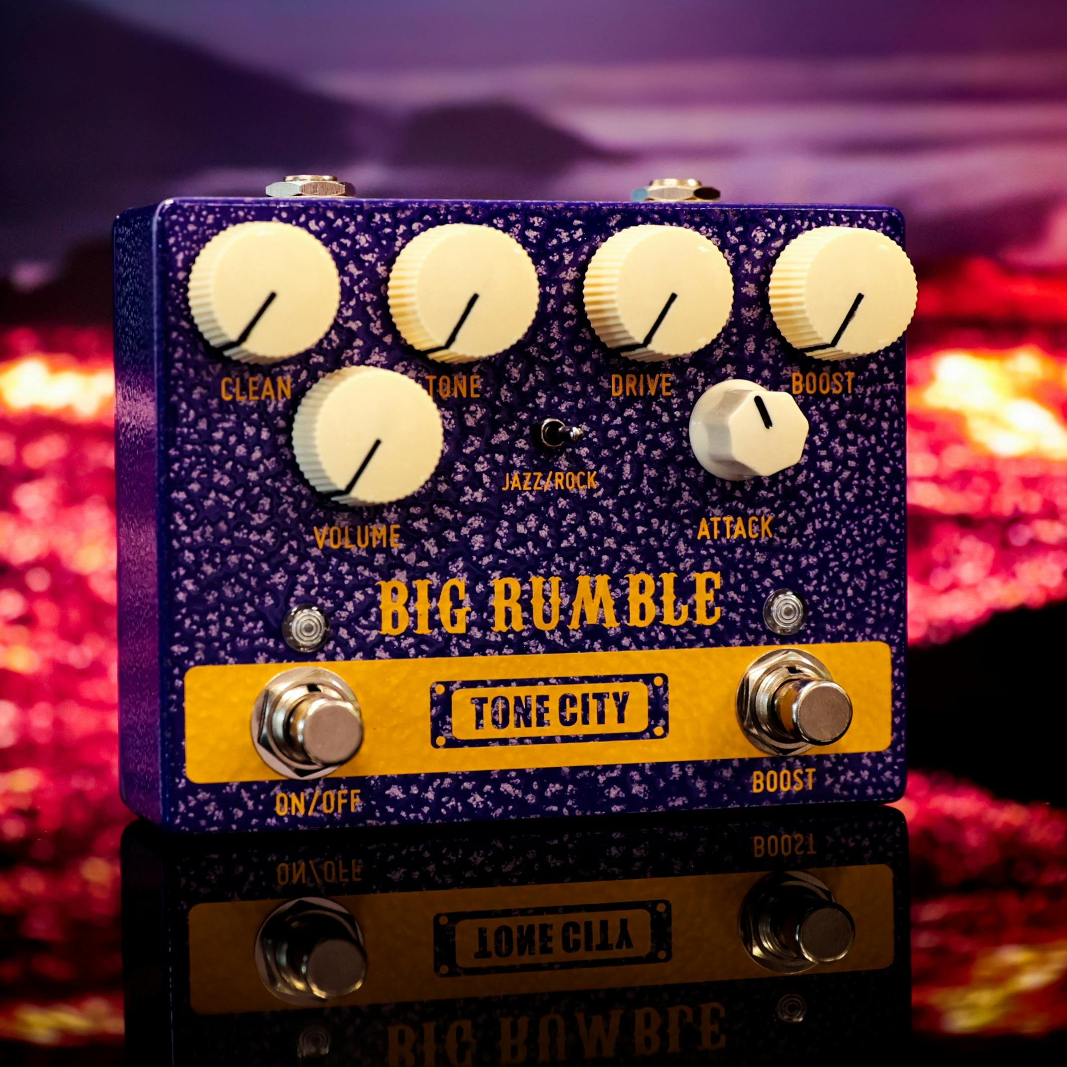 Tone City Big Rumble Overdrive Boost Pedal - BIGRUMBLE-Tone_City_Guitar_Pedal_Bigrumble_lifestyle.jpg