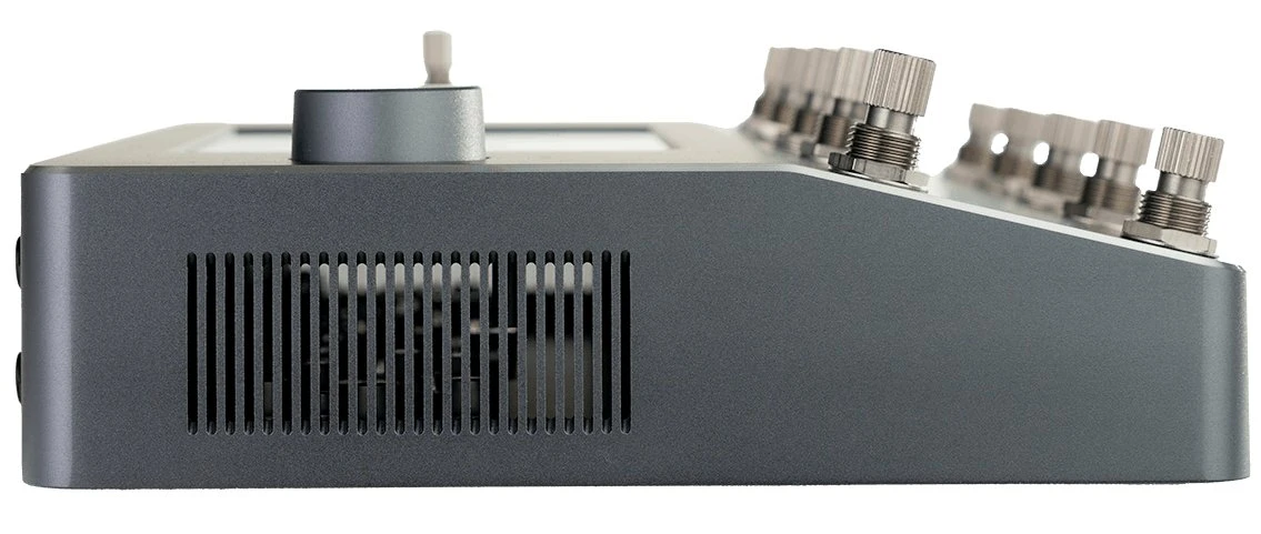 Neural DSP Quad Cortex QC Digital Effects Processor and Amp Modeller - 412641-Quad Cortex - Retail Shots0004 Profile L@0.25x.jpg