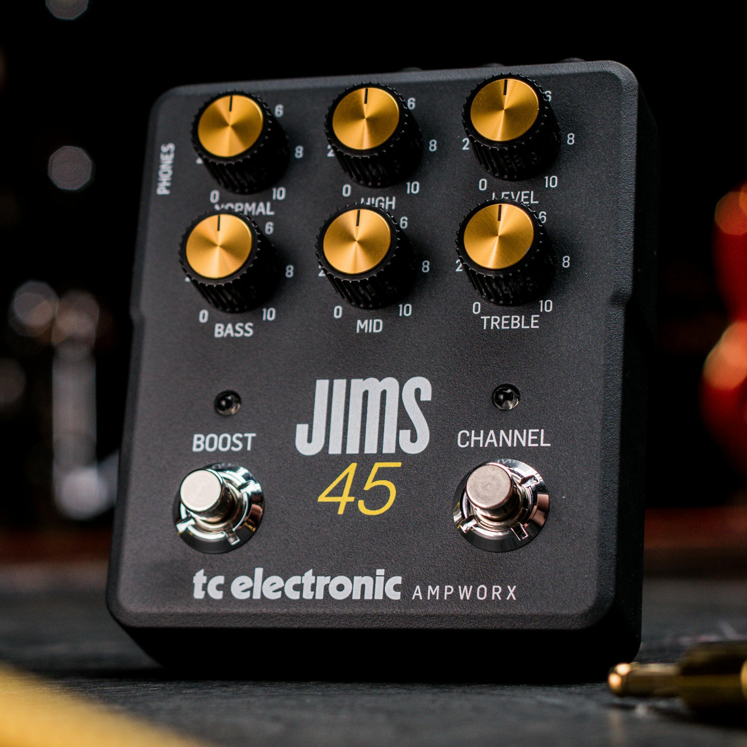 TC Electronic AmpWorx Vintage Series JIMS 45 Preamp Pedal - 0709-AJM86-001-TC-Electronic-Ampworx-Jims-45-Preamp-Pedal-Lifestyle.jpg