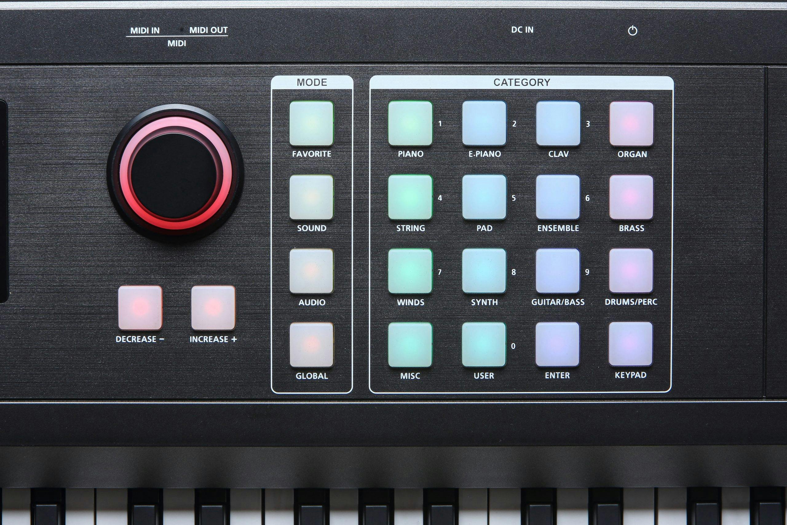 Kurzweil SP7 88-note Stage Piano - Black - KUR0114-SP7_black-9-scaled.jpg