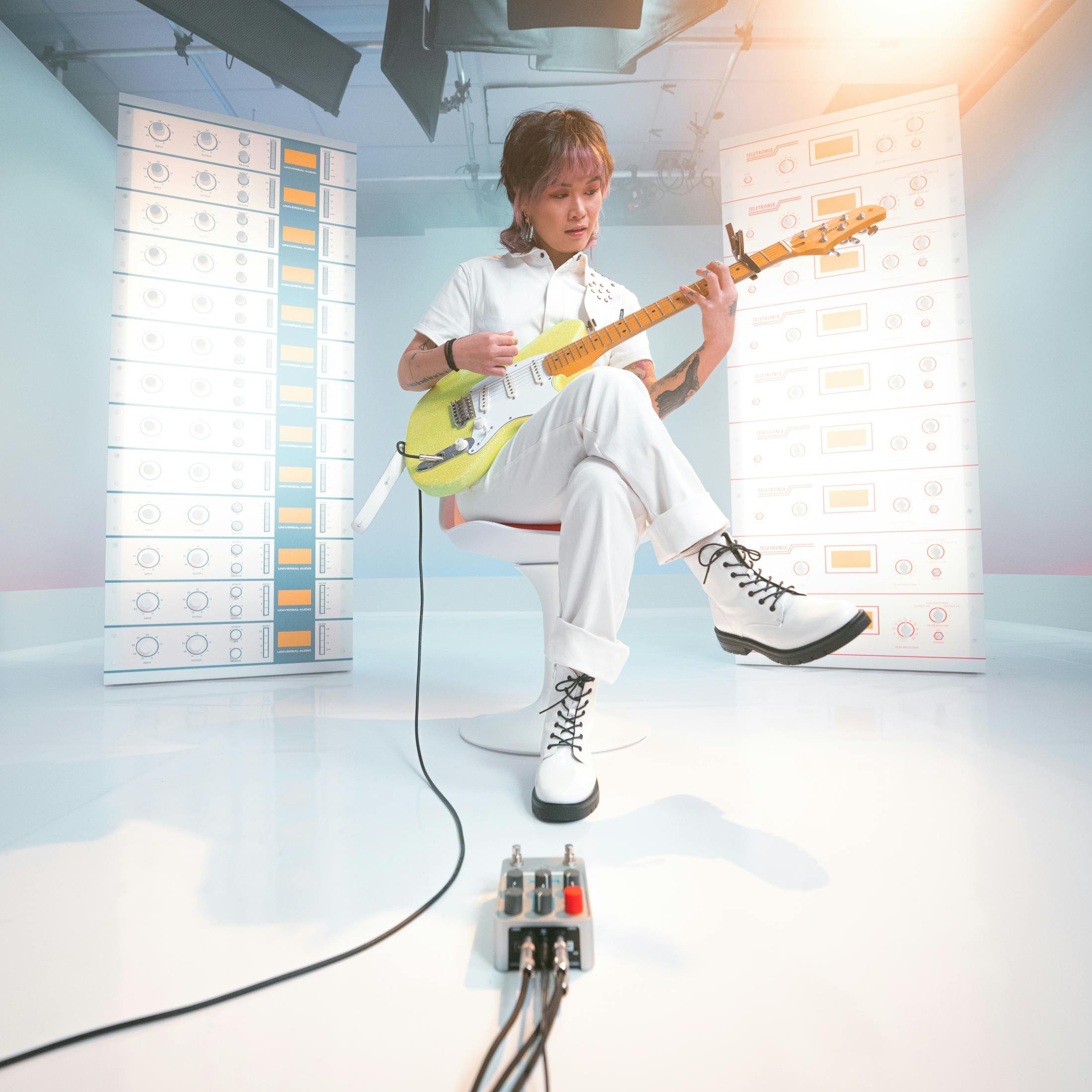 Universal Audio UAFX Max Preamp & Dual Compressor Pedal