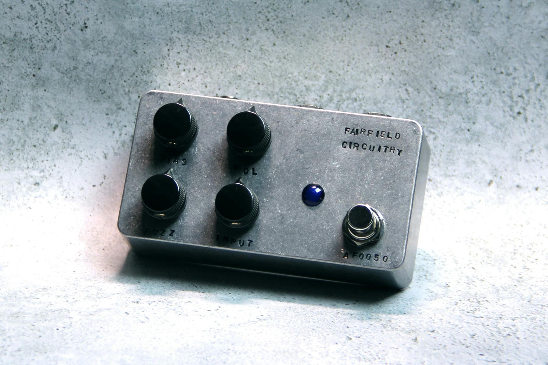 ギター Fairfield Circuitry ~900 Fuzz 900 – Fairfield Circuitry