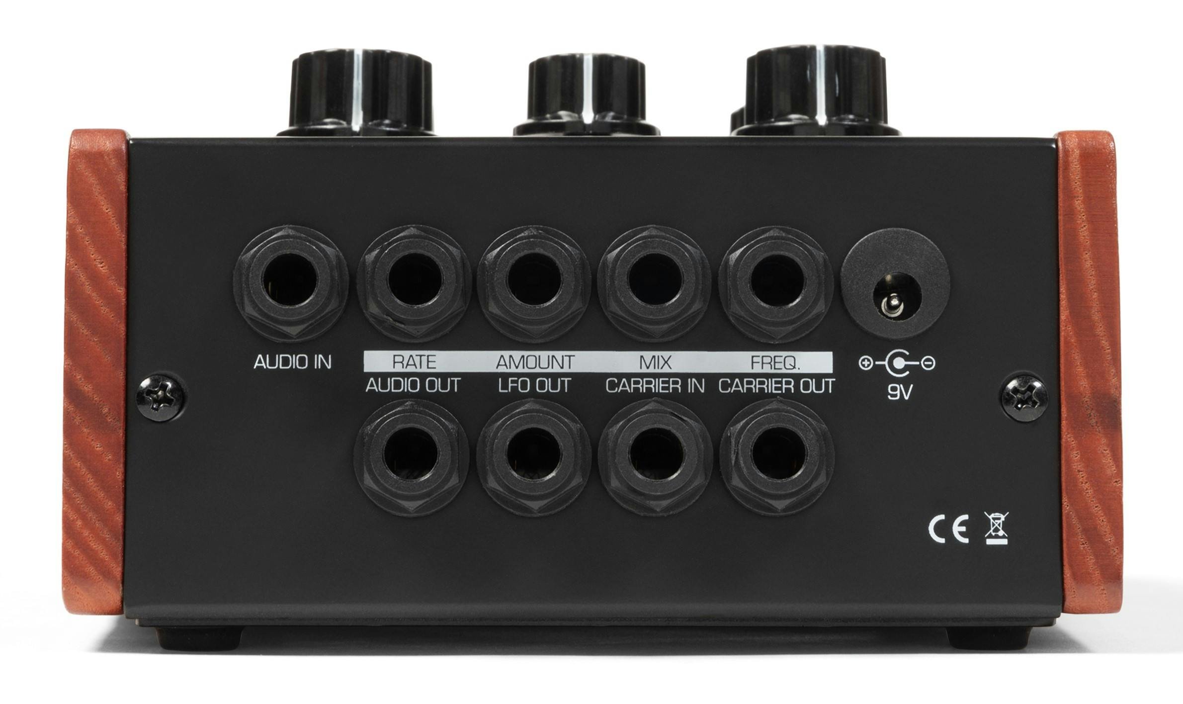 Warm Audio Ringerbringer Analogue Ring Modulation Pedal - WARB-RingerBringer_OW_TopSide.jpg