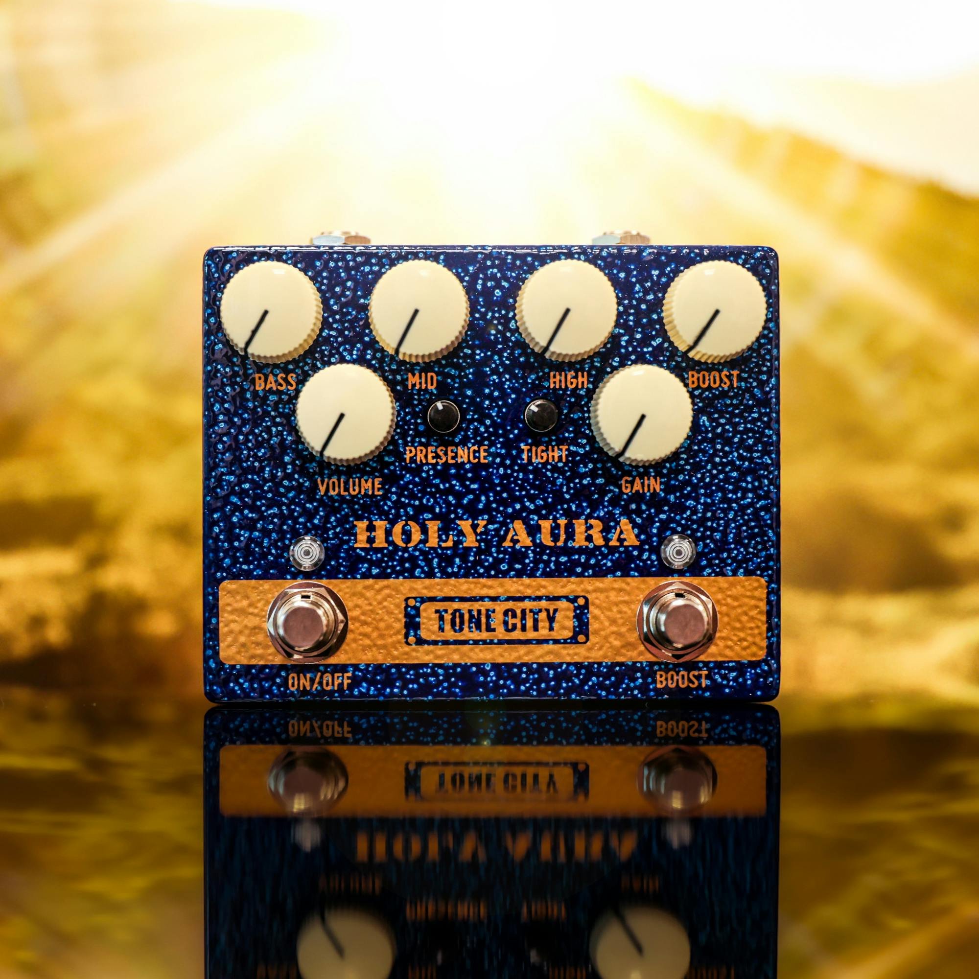Tone City Holy Aura Distortion Boost Pedal - HOLYAURA-Tone_City_Guitar_Pedal_Holyaura_lifestyle.jpg