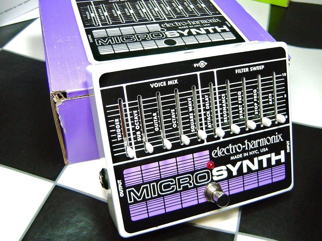 Electro Harmonix Micro Synthesizer Pedal - Andertons Music Co.