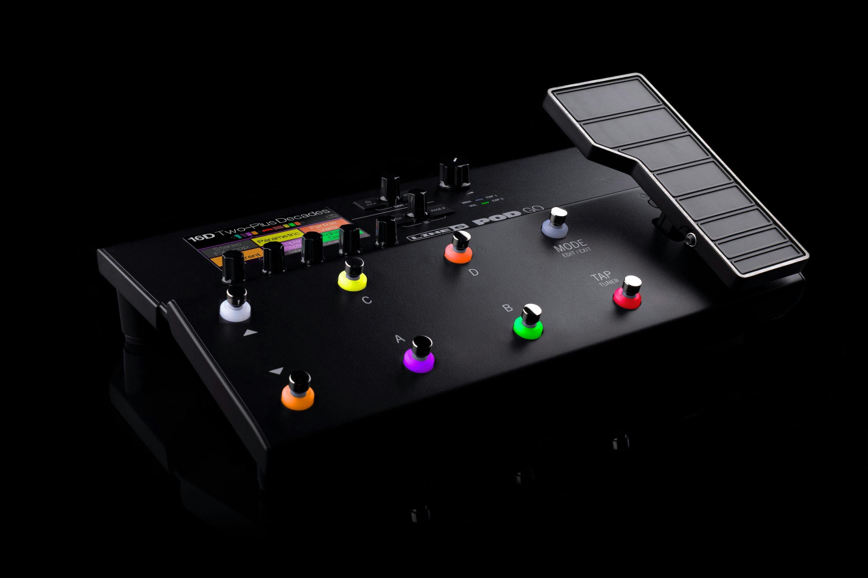 Line 6 Pod Go Modelling and Multi-Effects Pedal - 394832-POD_Go_beauty_0098.jpg