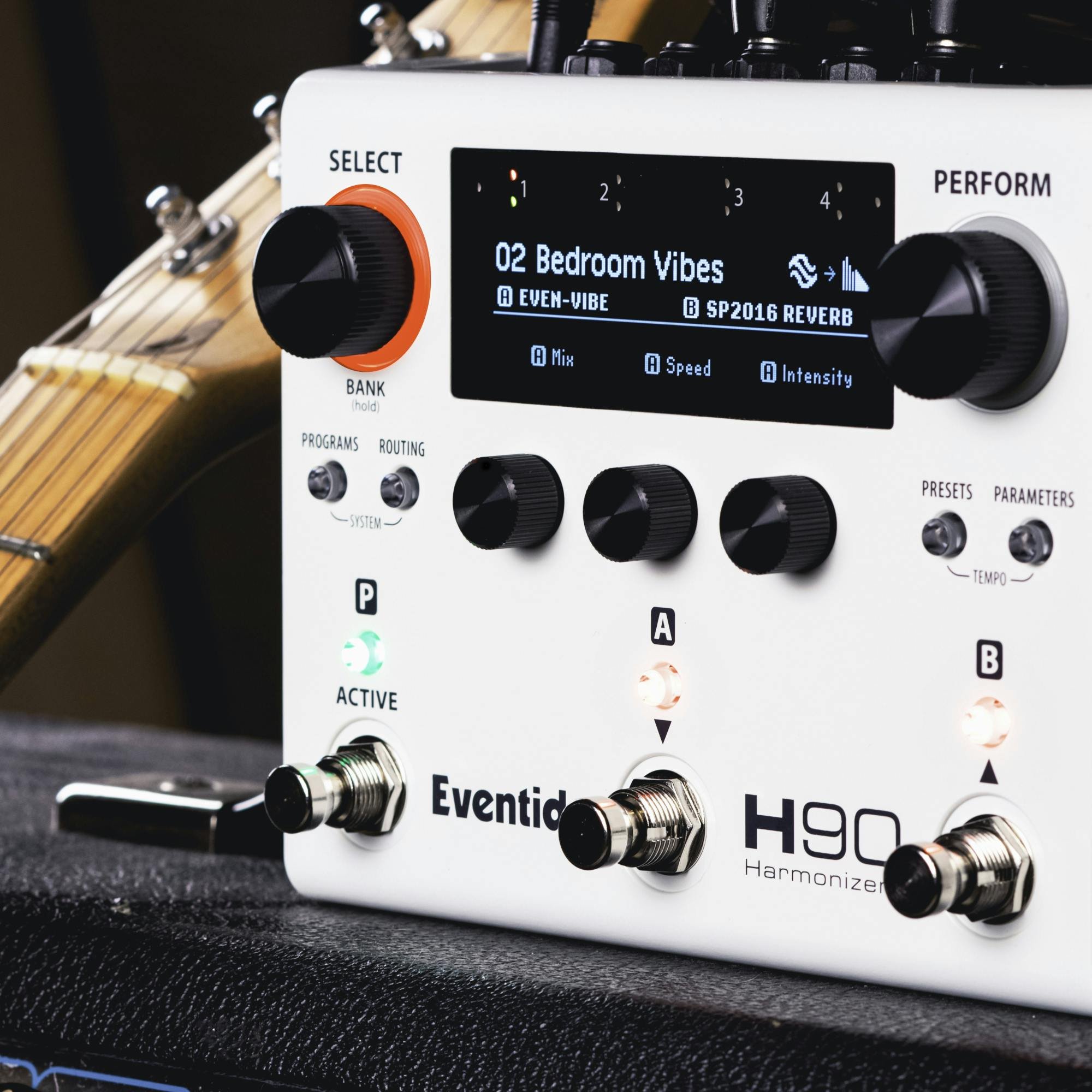 Eventide H90 Harmonizer Multi-FX Pedal - H90-Eventide-H90-Harmonizer-Beauty-Right.jpg