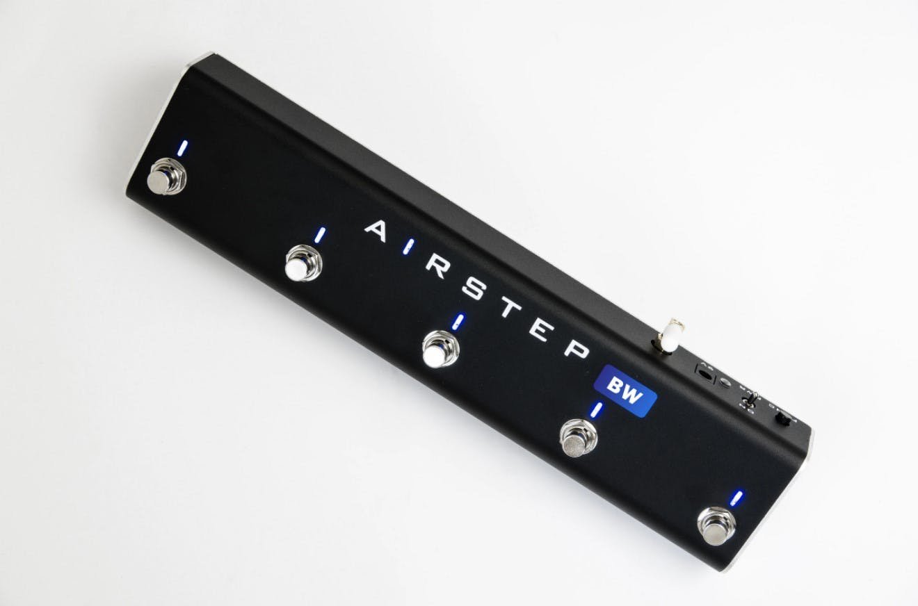 XSONIC AIRSTEP Smart MIDI Controller Footswitch BW Edition for