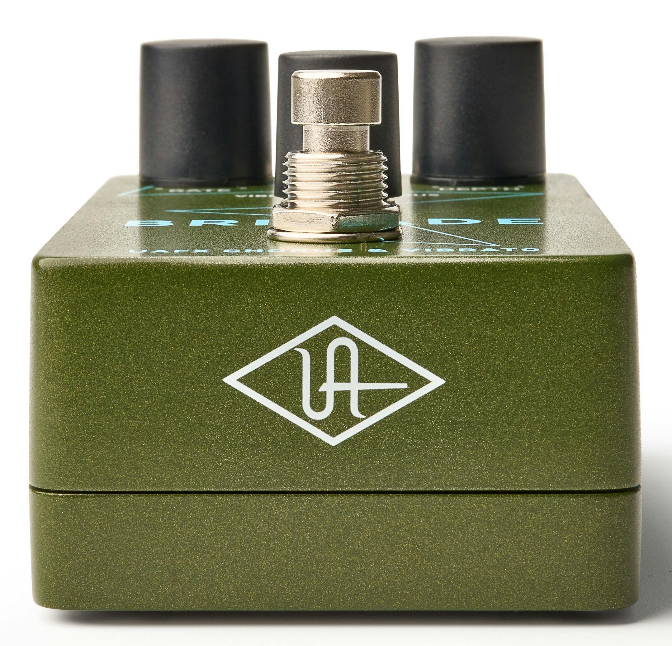 Universal Audio UAFX Brigade Chorus and Vibrato Pedal - GPS-BRGD-Universal-Audio-UAFX-Brigade-Chorus-and-Vibrato-Pedal-Bottom.jpg