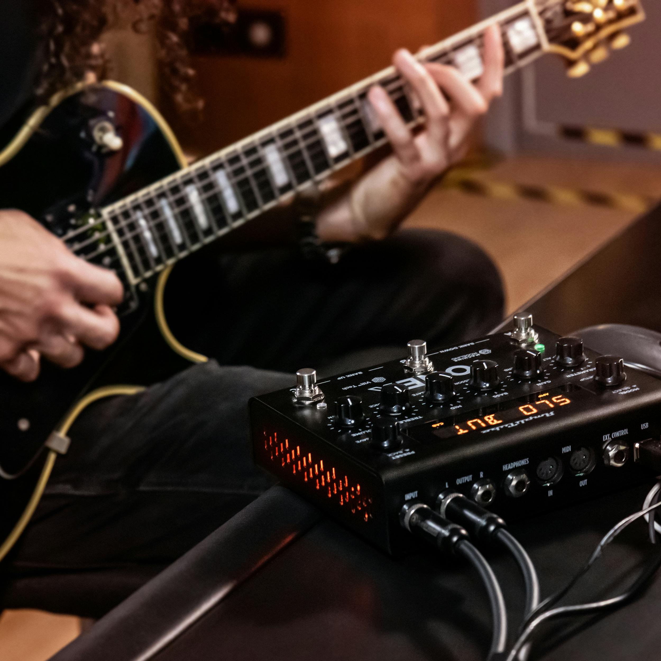 IK Multimedia AmpliTube TONEX Amp Machine Modelling Pedal - TONEX-PEDAL-IK-Multimedia-AmpliTube-TONEX-Pedal-Lifestyle.jpg