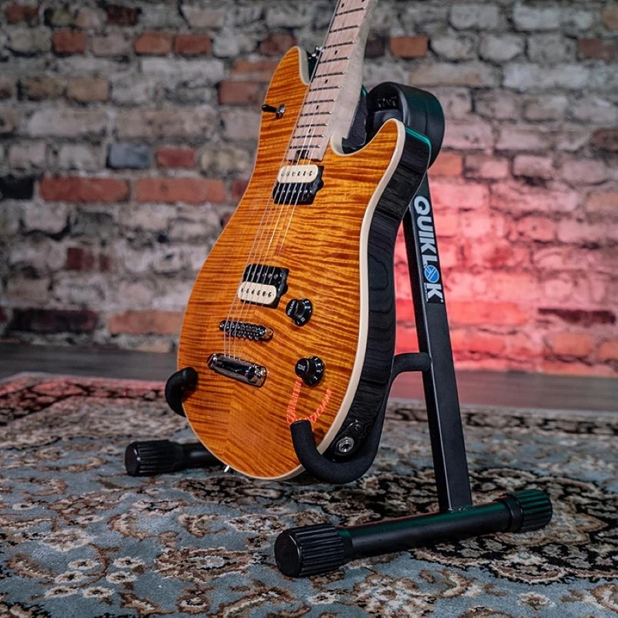 Quiklok QL-631 Low A Frame Electric Guitar Stand - QL631 (1).jpg