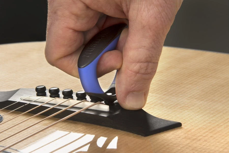 MusicNomad GRIP Puller - Premium Acoustic Bridge Pin Remover - 444469-DSC_4639_.jpg