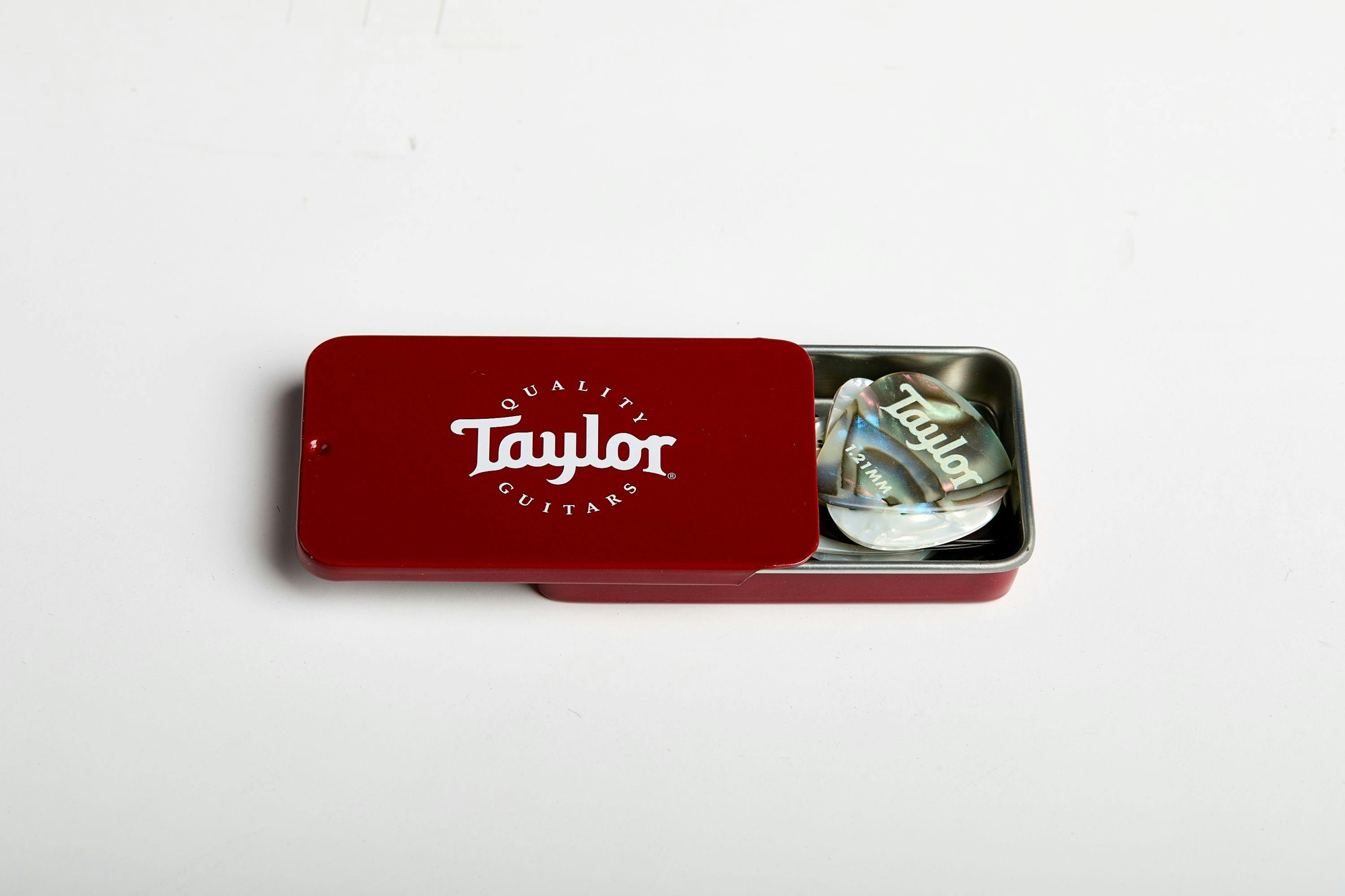 Taylor Celluloid Pick Tin - 491824-1643191928791.jpg