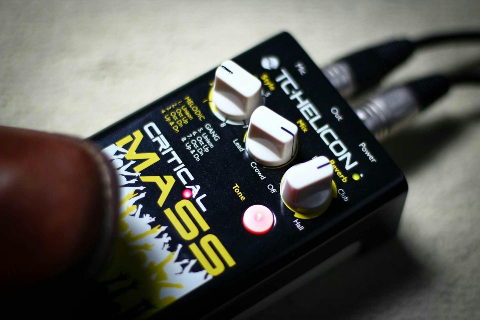 TC Helicon Critical Mass Vocal Effects Pedal - Andertons Music Co.