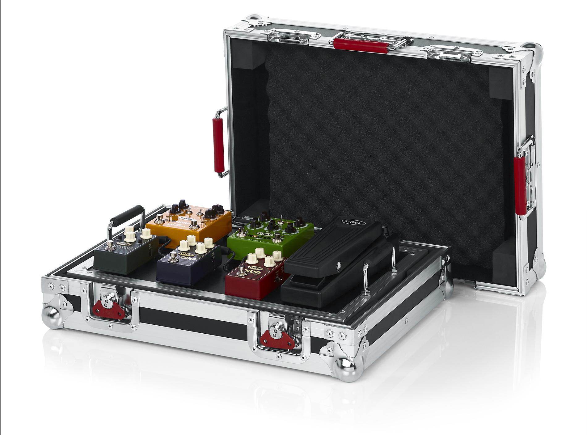 Gator G-TOUR Pedal Board - Small - G-TOUR-PEDALBOARD-SM_OPENGEAR_RT_02.jpg