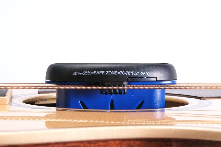Music Nomad The Humitar ONE - Acoustic Guitar Humidifier & Hygrometer - MNO-MN311-9.jpg
