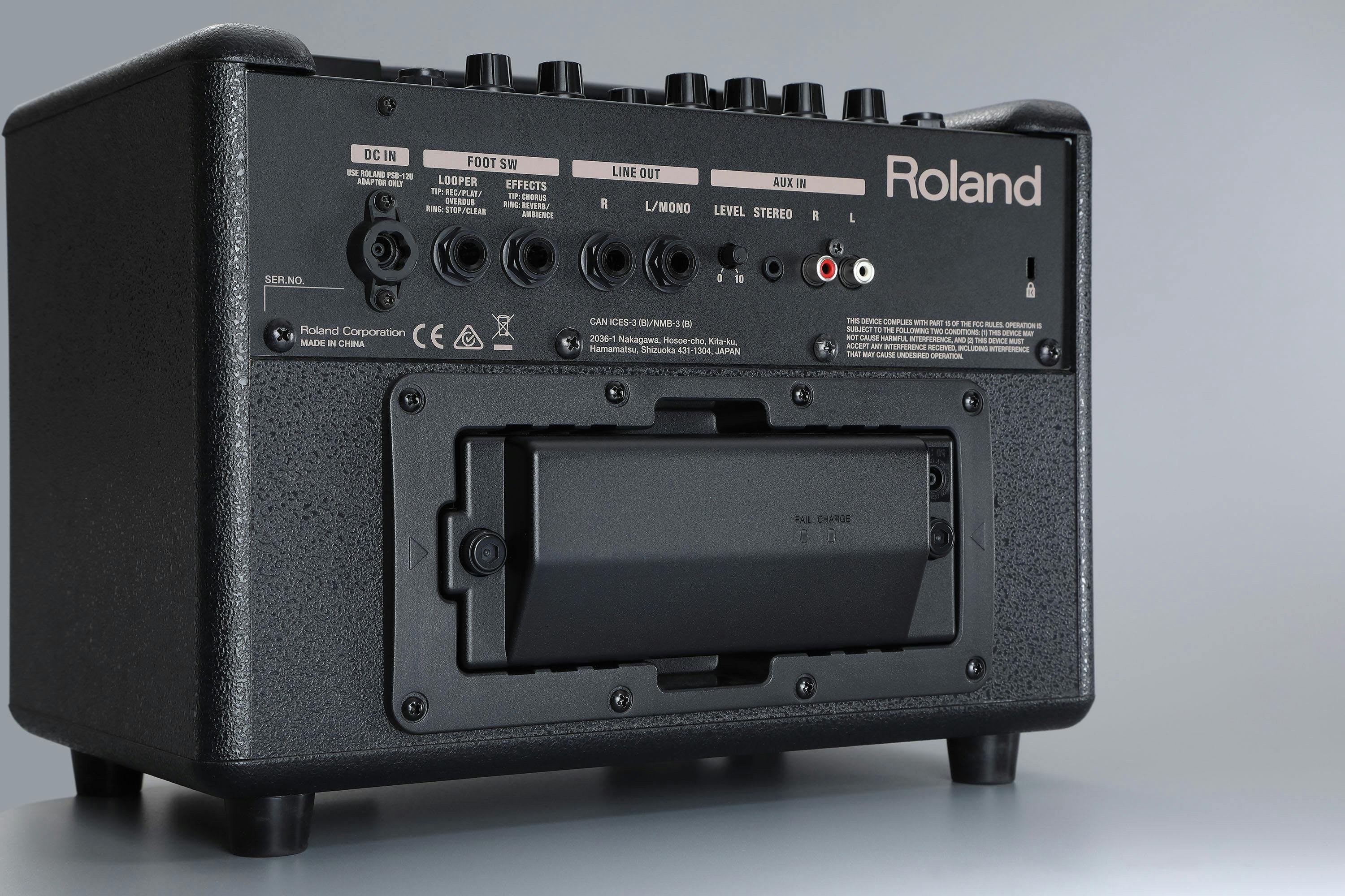 Roland BTY-NIMH/A Rechargeable Amp Power Pack - 497582-BTY-NIMH-with-AC-33.jpg