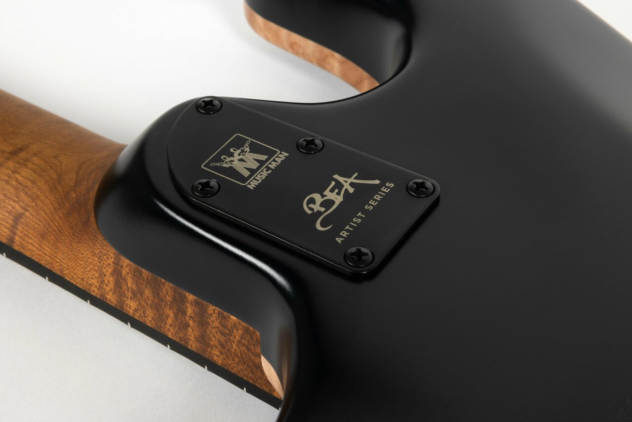 Music Man Sabre Rabea Massaad Electric Guitar in Vileblood Burst - 815-BRT-R3-00-MB-BM-RABEA-SABRE-S09858_09.jpg