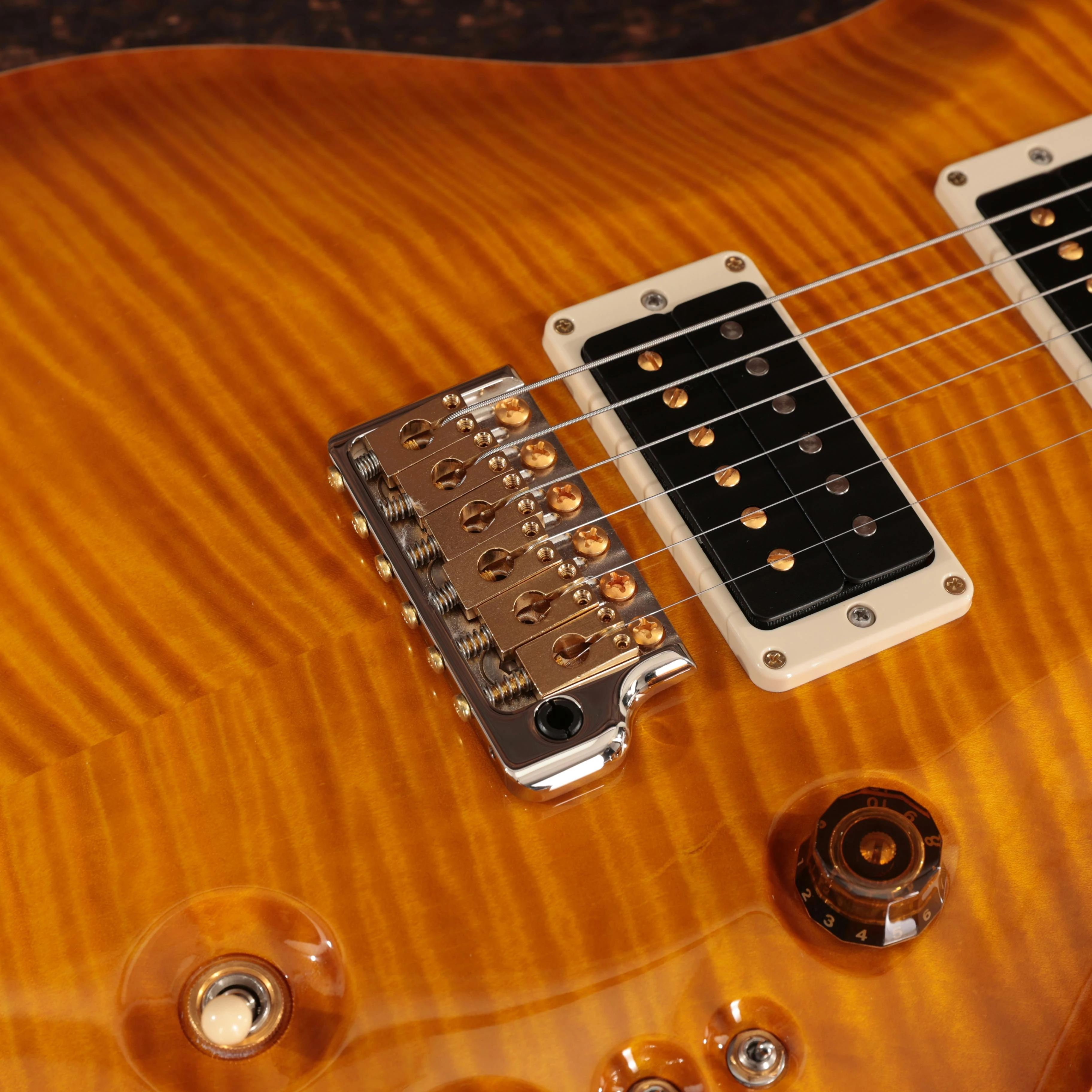 PRS Custom 24-08 10 in McCarty Sunburst - C9M4FTHTI6355AMS-0367690-13.jpg
