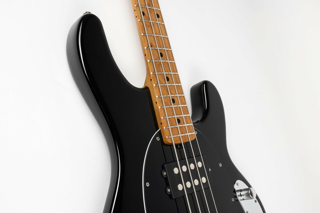 Music Man StingRay Special HH Bass Guitar in Black - 108-01-10-01-MB-CR-108-01-10-01-MB-CR_07.jpg