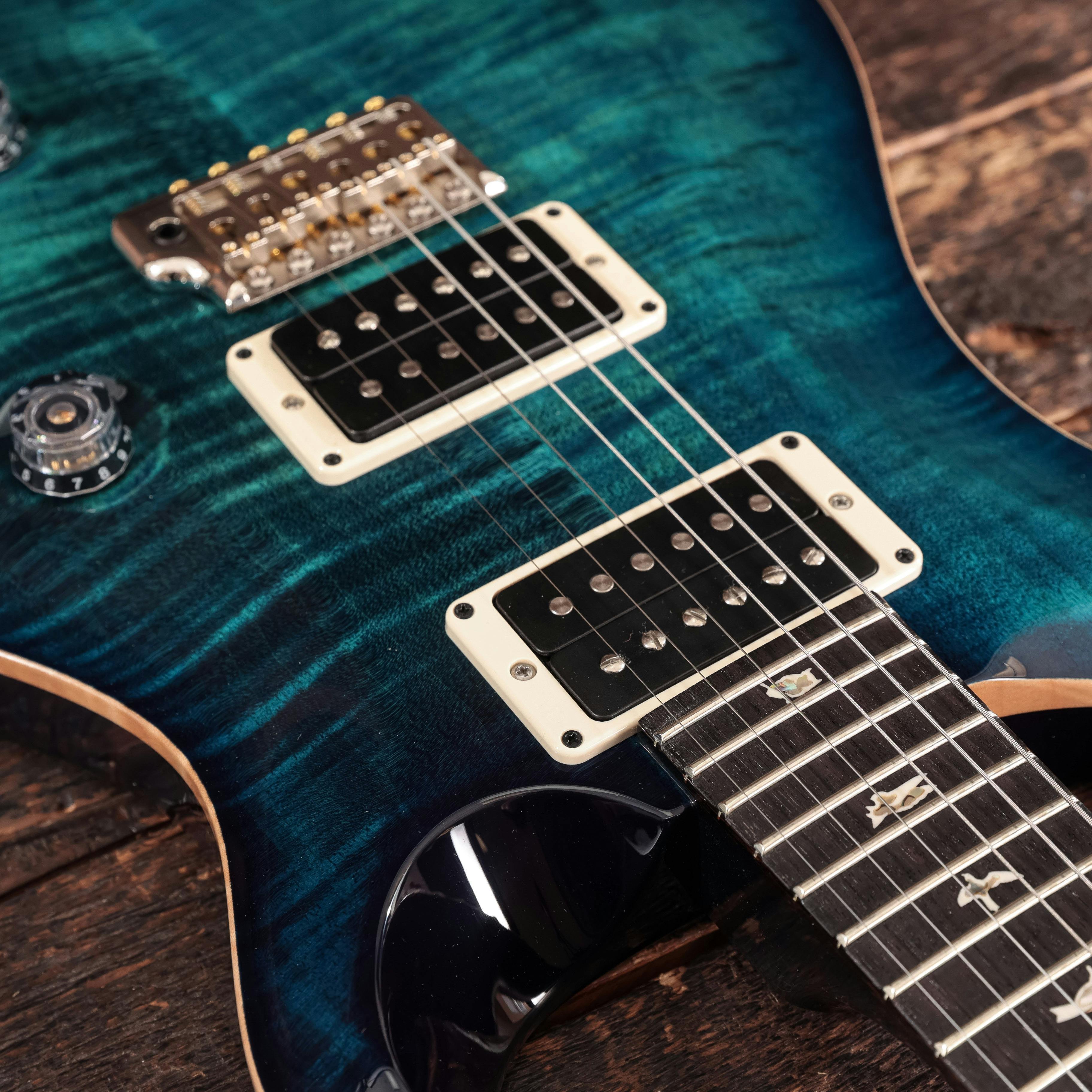 PRS Custom 24 in Cobalt Blue - CUM4FNHTI6355VPP-0352058-13.jpg