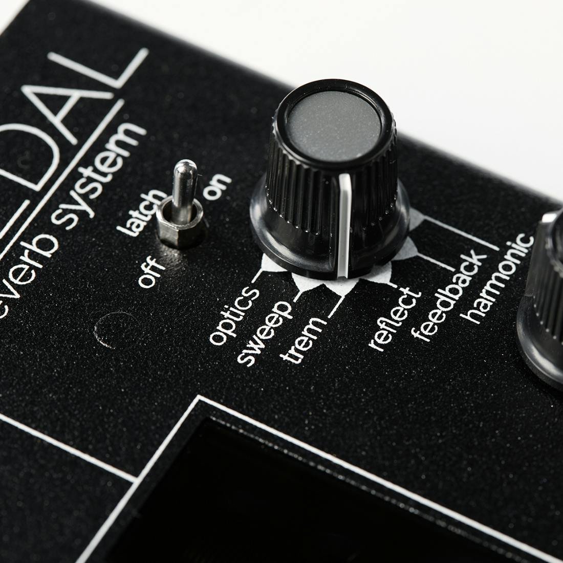 Gamechanger Audio Light Optical Spring Reverb Pedal - Andertons