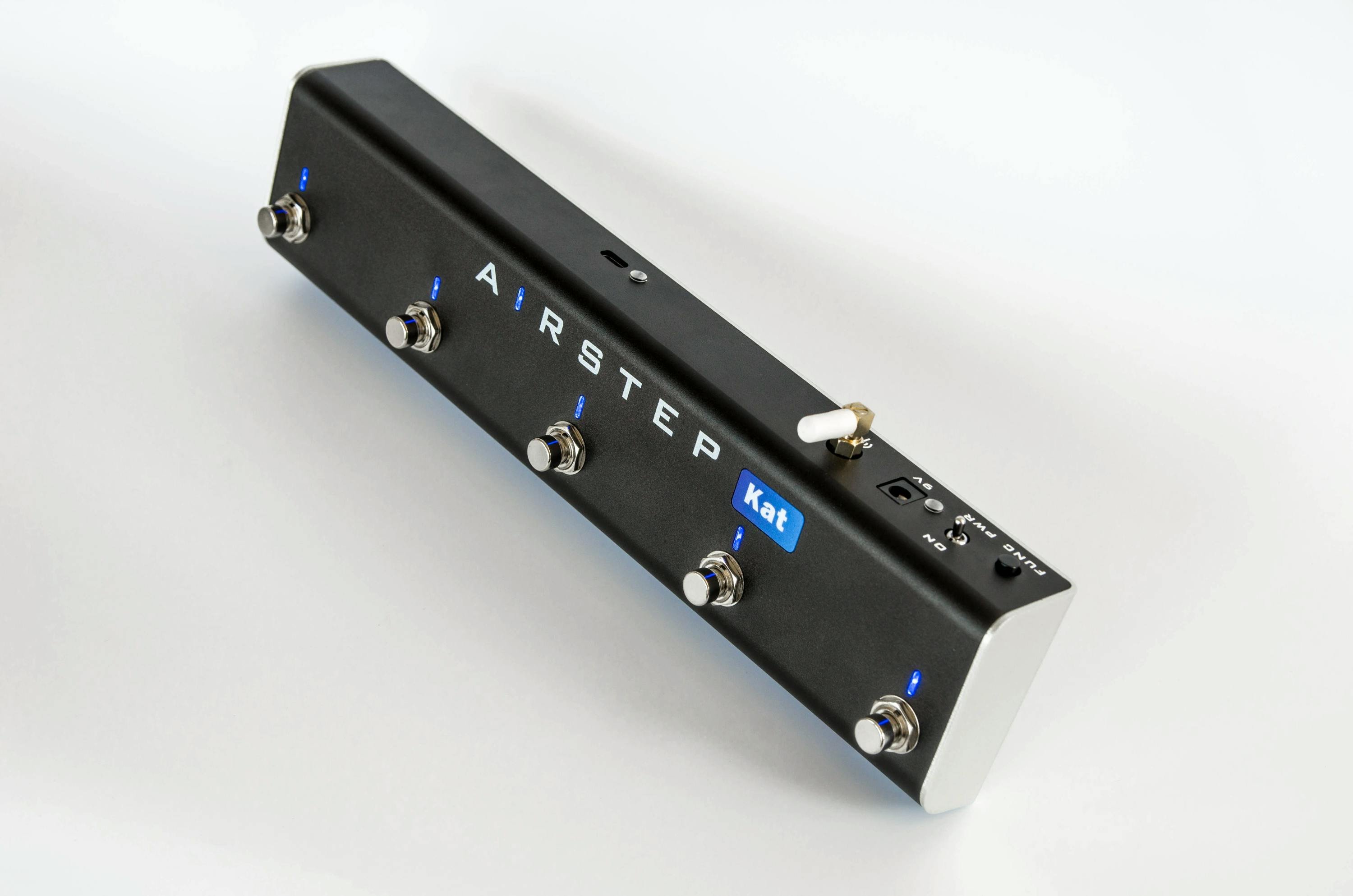 XSONIC AIRSTEP Smart MIDI Controller Footswitch Katana Edition - 510839-1652282040647.jpg