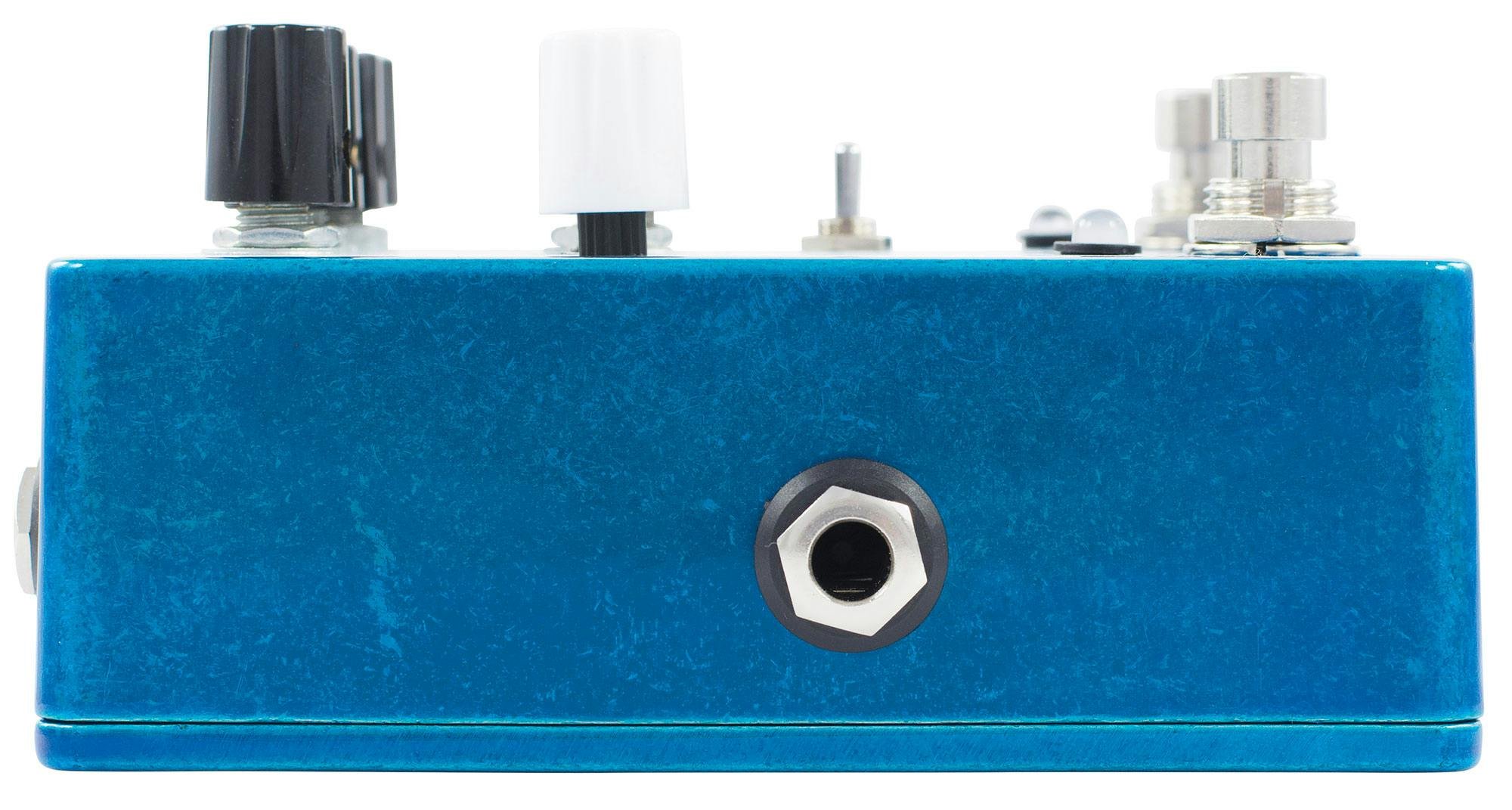 EarthQuaker Devices Avalanche Run V2 Stereo Reverb and Delay Pedal