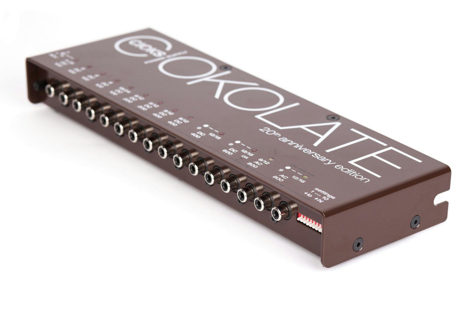 Cioks Ciokolate Extendable Power Supply w/ 16 AC & DC Outputs - 281085-1529503311700.jpg