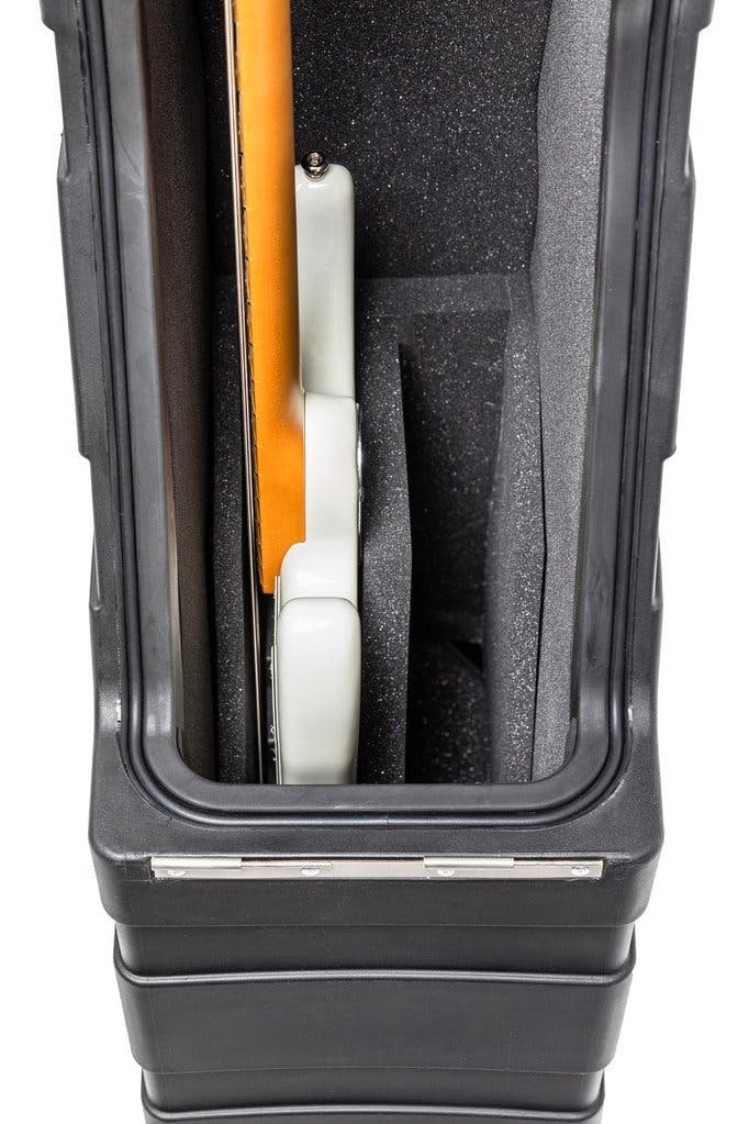 ENKI AMG-2 Electric Bass Case - Hard Case for 2 Bass Guitars - Aircraft Hold Approved - 341584-1561729433637.jpg