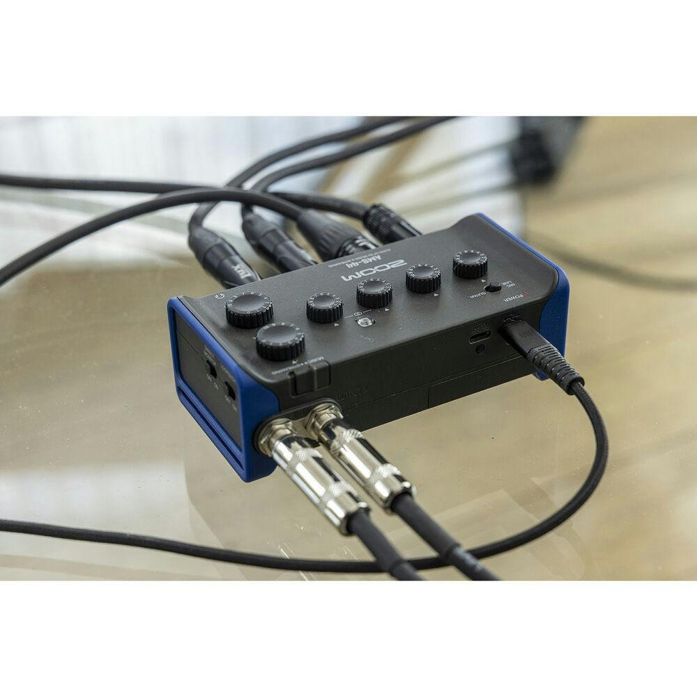 Zoom AMS-44 USB Audio Interface - 527778-1659004249762.jpg