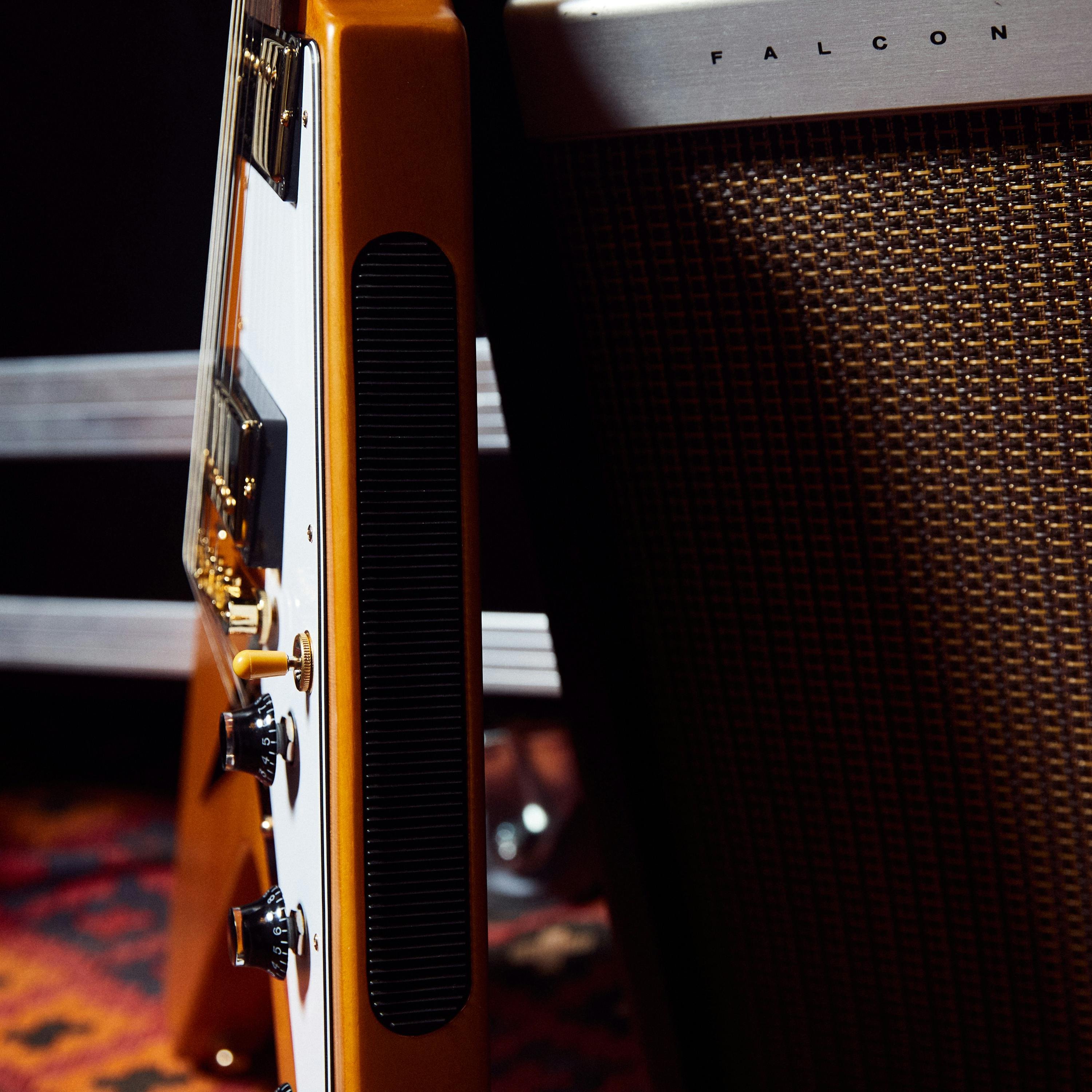 Epiphone 1958 Korina Flying V Electric Guitar in Aged Natural with White Pickguard - IGCKFVWANAGH1-Epiphone-1958-Korina-Flying-V-Detail.jpg