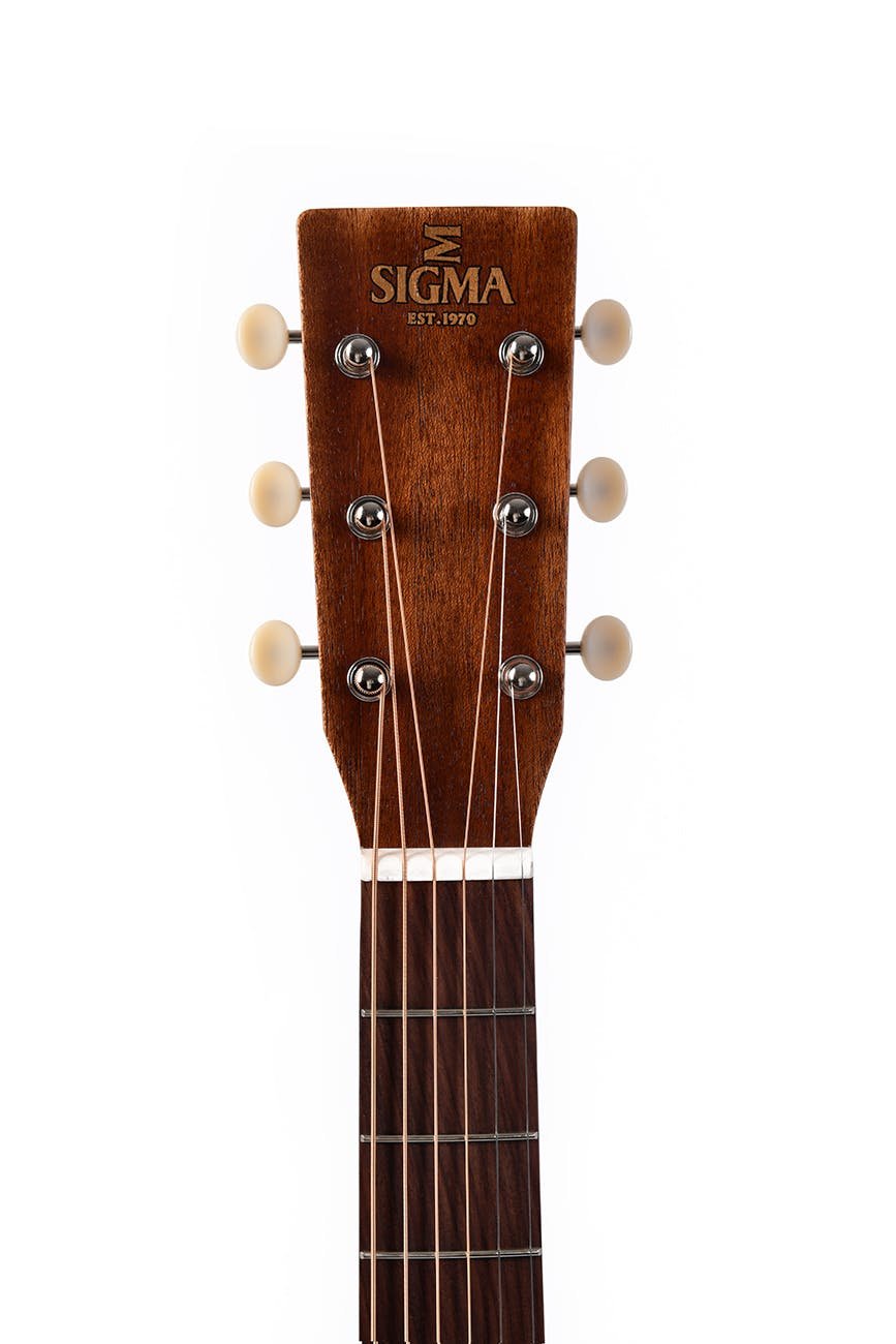 Sigma 000M-15E Aged 000 Electro Acoustic in Distressed Satin - 463243-Sigma 000M-15E 000 Electro Acoustic in Distressed Satin 7.jpg