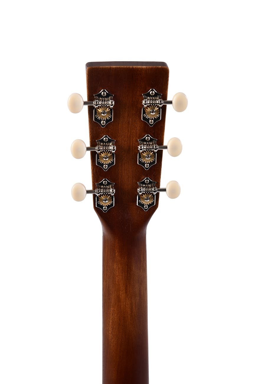 Sigma 000M-15E Aged 000 Electro Acoustic in Distressed Satin - 463244-Sigma 000M-15E 000 Electro Acoustic in Distressed Satin 8.jpg