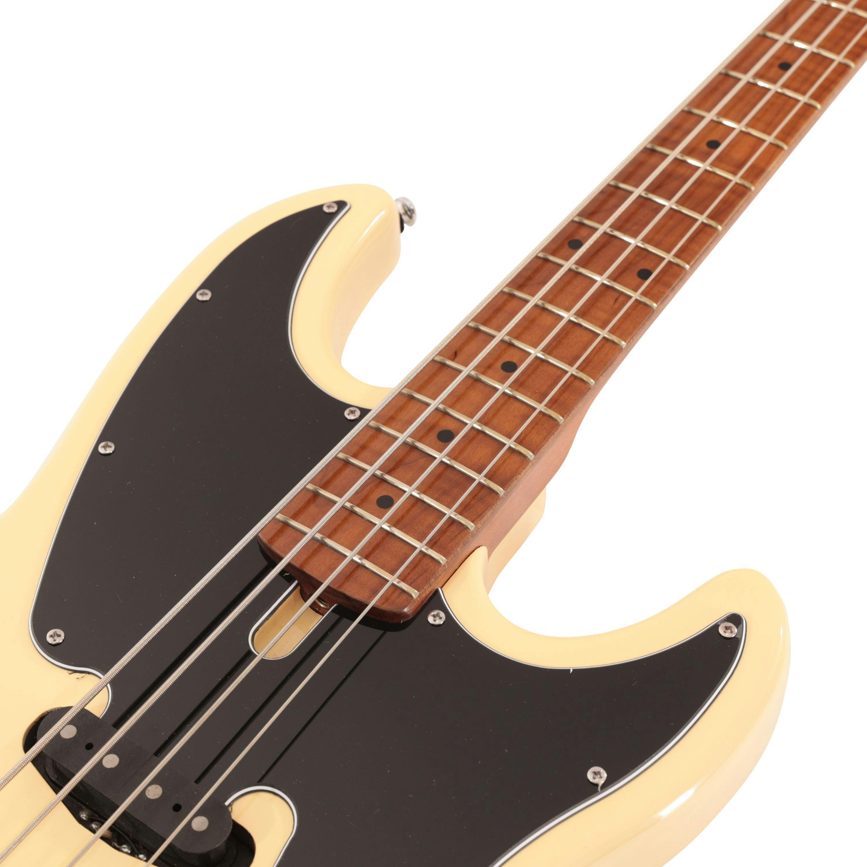 Sire Marcus Miller D5 4-String Bass Guitar in Vintage White - 541449-Sire Marcus Miller D5 4-String Bass Guitar in Vintage White 7.jpg