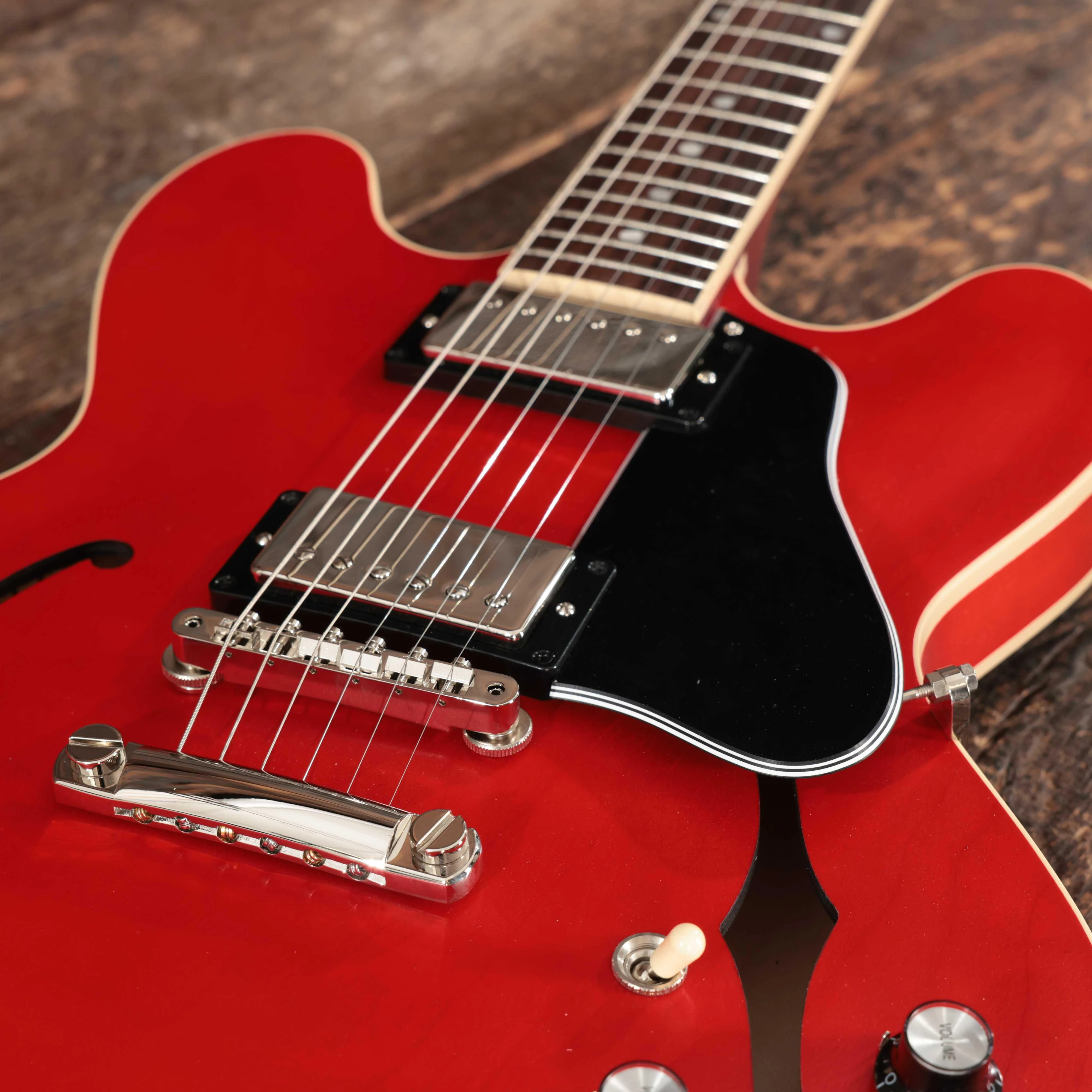 Gibson ES-335 Satin in Satin Cherry - 214960165 (9).jpg