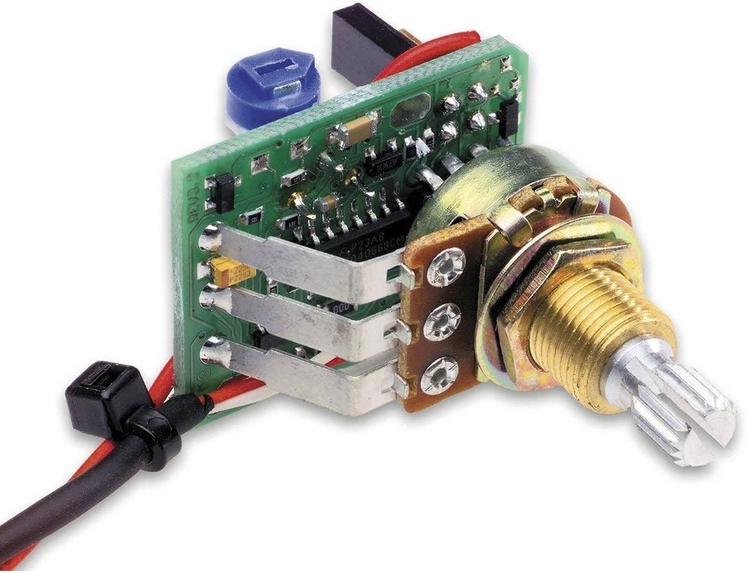 Fishman Powerchip Onboard Mixing Preamp Long Shaft - PRO-PCH-001-Fishman-PRO-PCH-001-Powerchip-Onboard-Mixing-Preamp.jpg