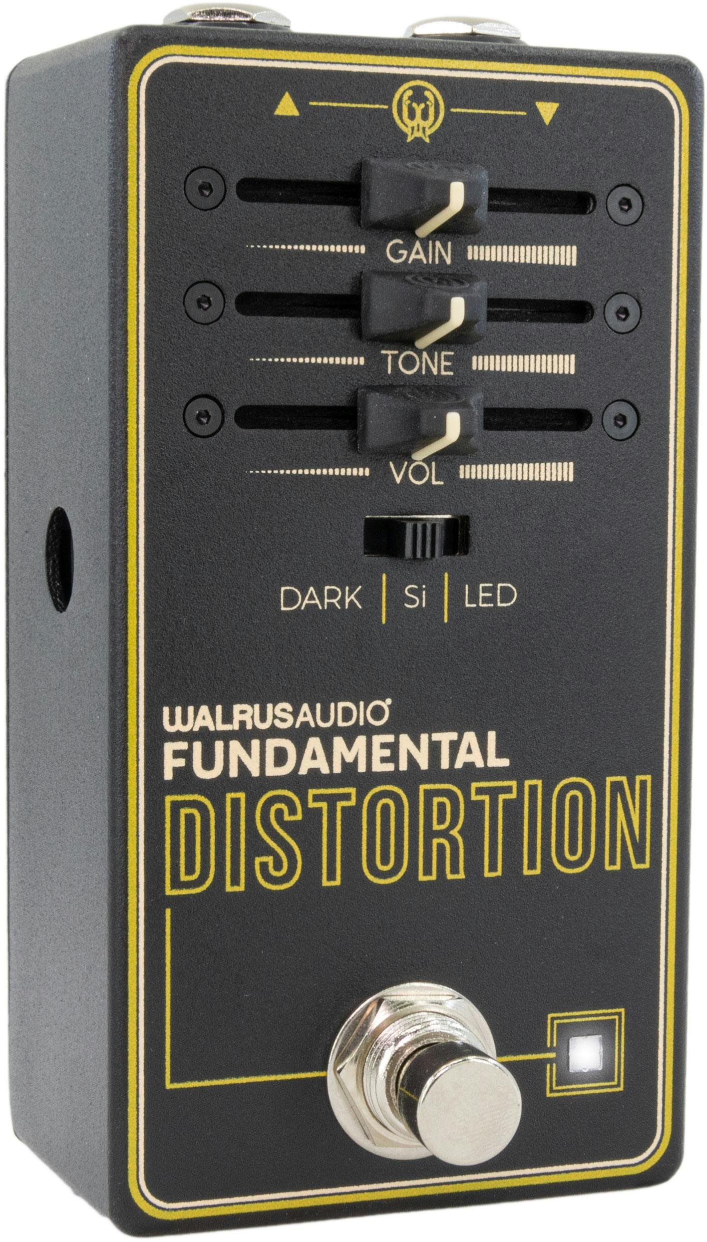 Walrus Audio Fundamental Series Distortion Pedal - 64198-Walrus-Audio-Fundamental-Series-Distortion-in-Black-Right.jpg