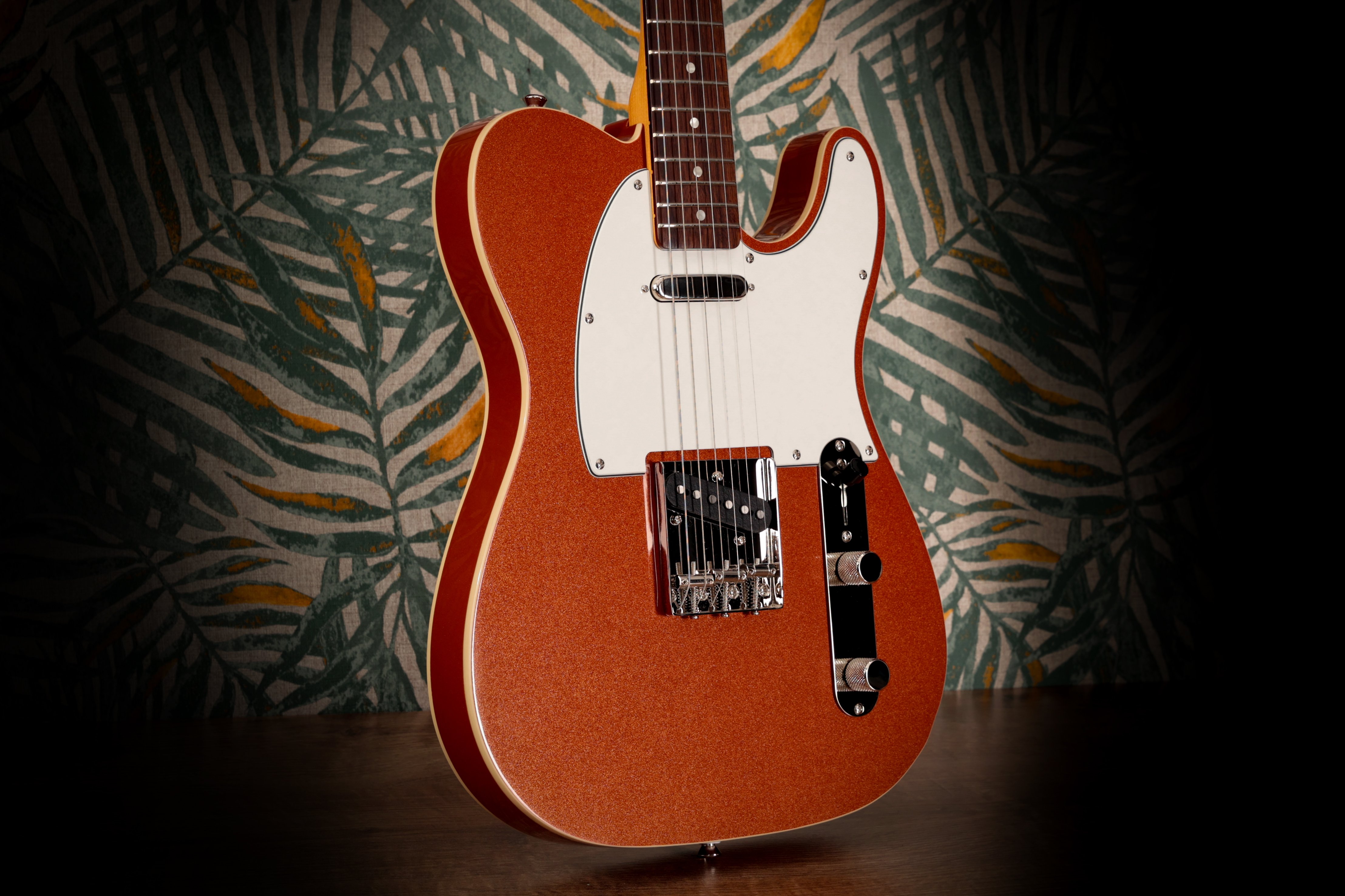 Squier FSR Classic Vibe '60s Custom Telecaster in Candy Tangerine - 0374040596   (20).jpg
