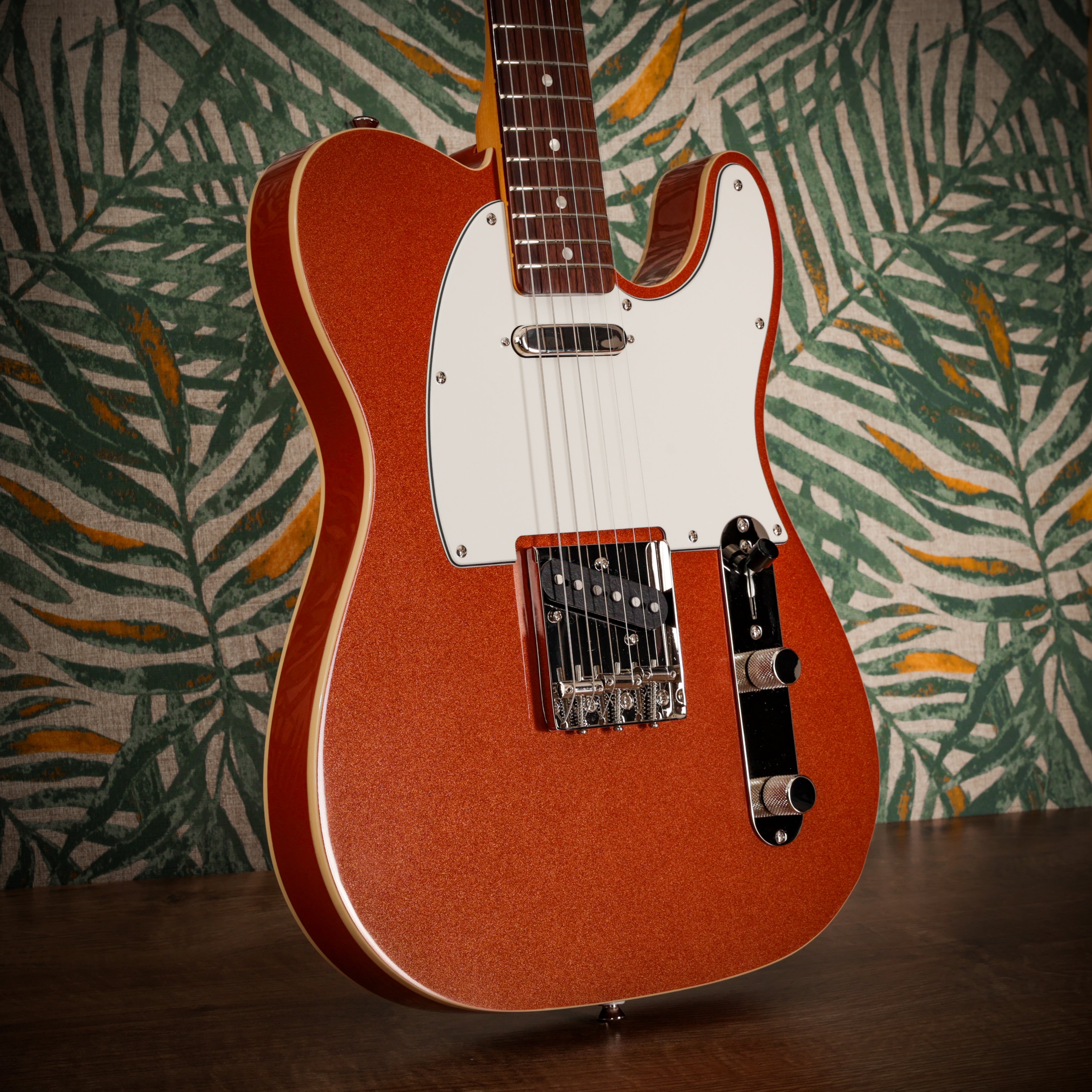Squier FSR Classic Vibe '60s Custom Telecaster in Candy Tangerine - 0374040596   (12).jpg