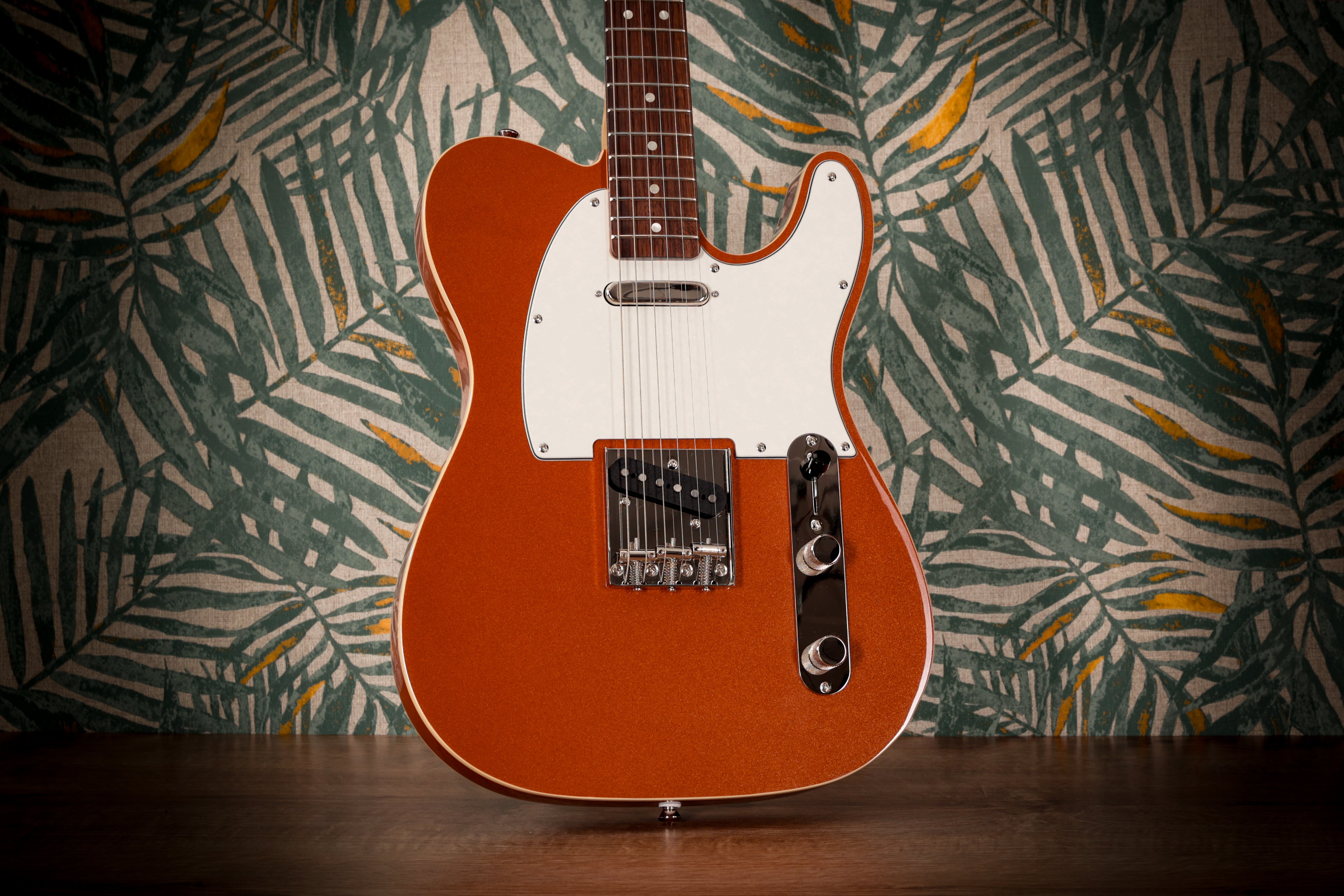Squier FSR Classic Vibe '60s Custom Telecaster in Candy Tangerine - 0374040596   (15).jpg