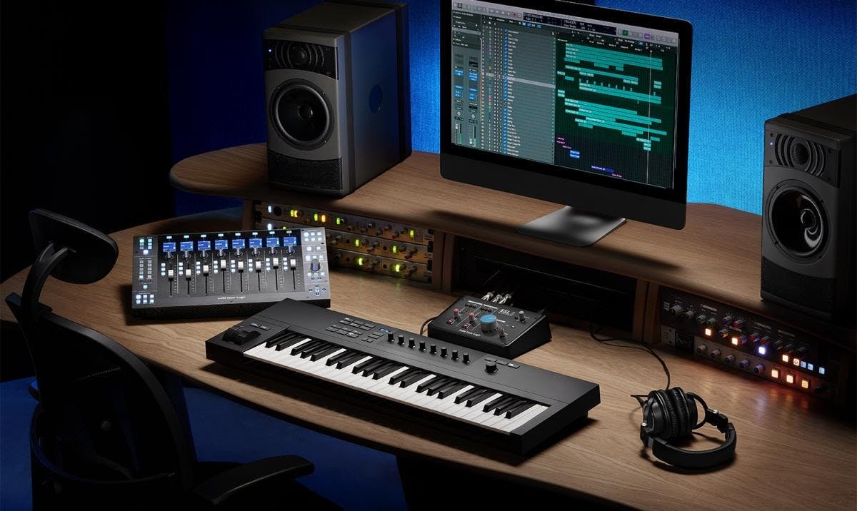 SSL UF8 Advanced DAW Controller - 514758-1654003407214.jpg