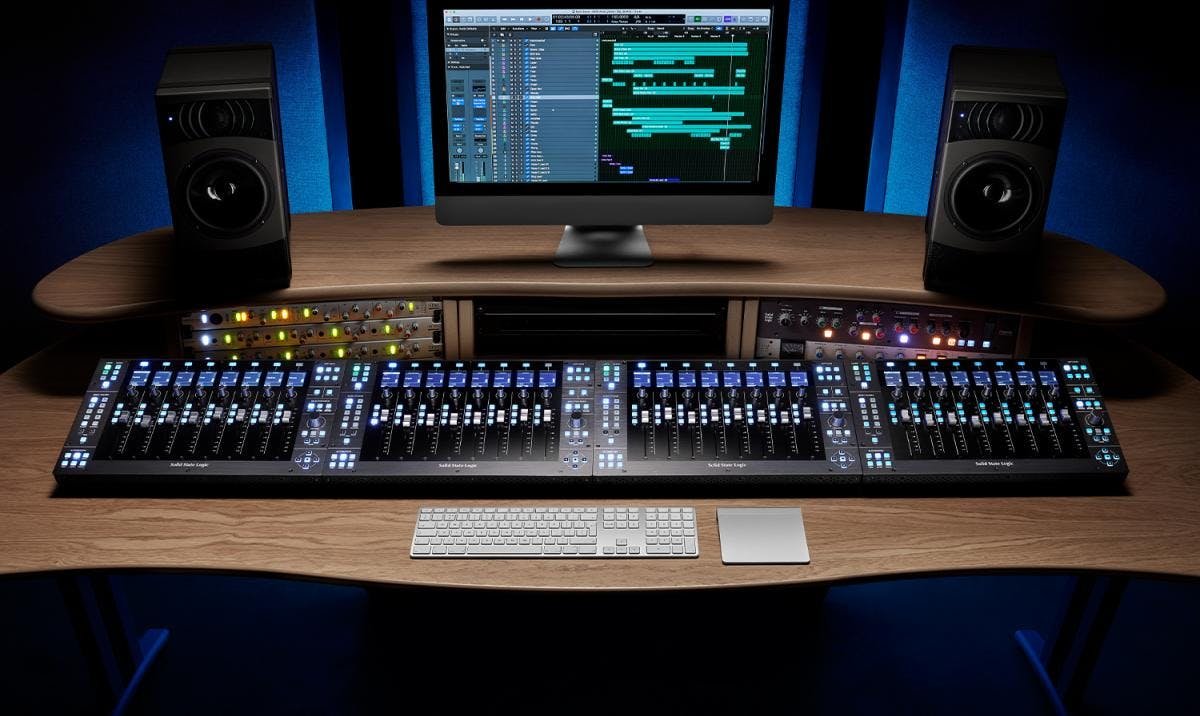 SSL UF8 Advanced DAW Controller - 514759-1654003410383.jpg
