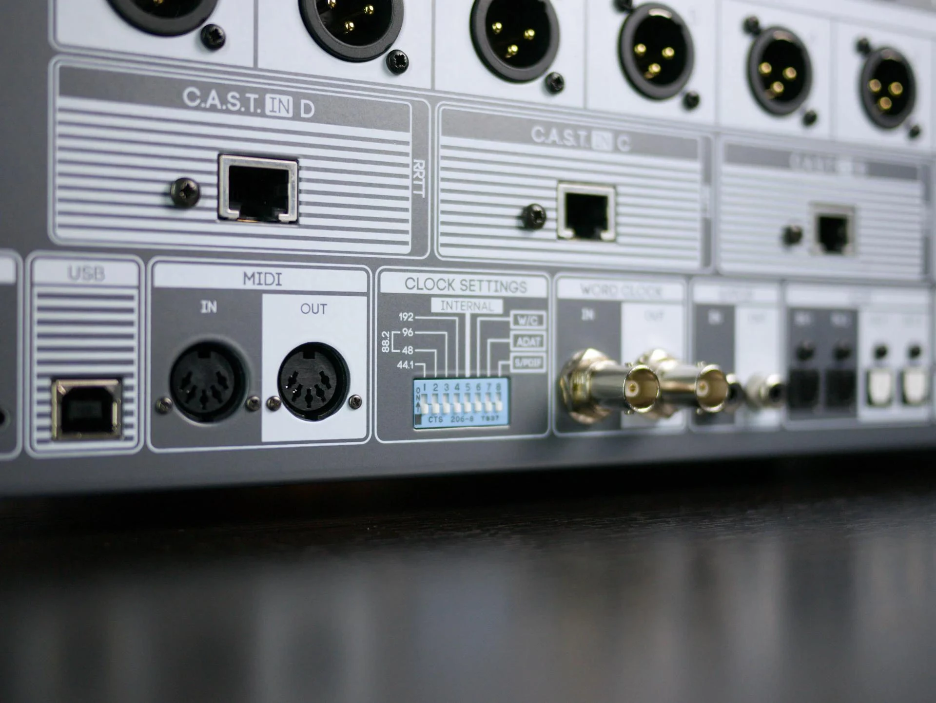 Cranborne Audio 500R8 USB Audio Interface - CRA0002 (11).jpg