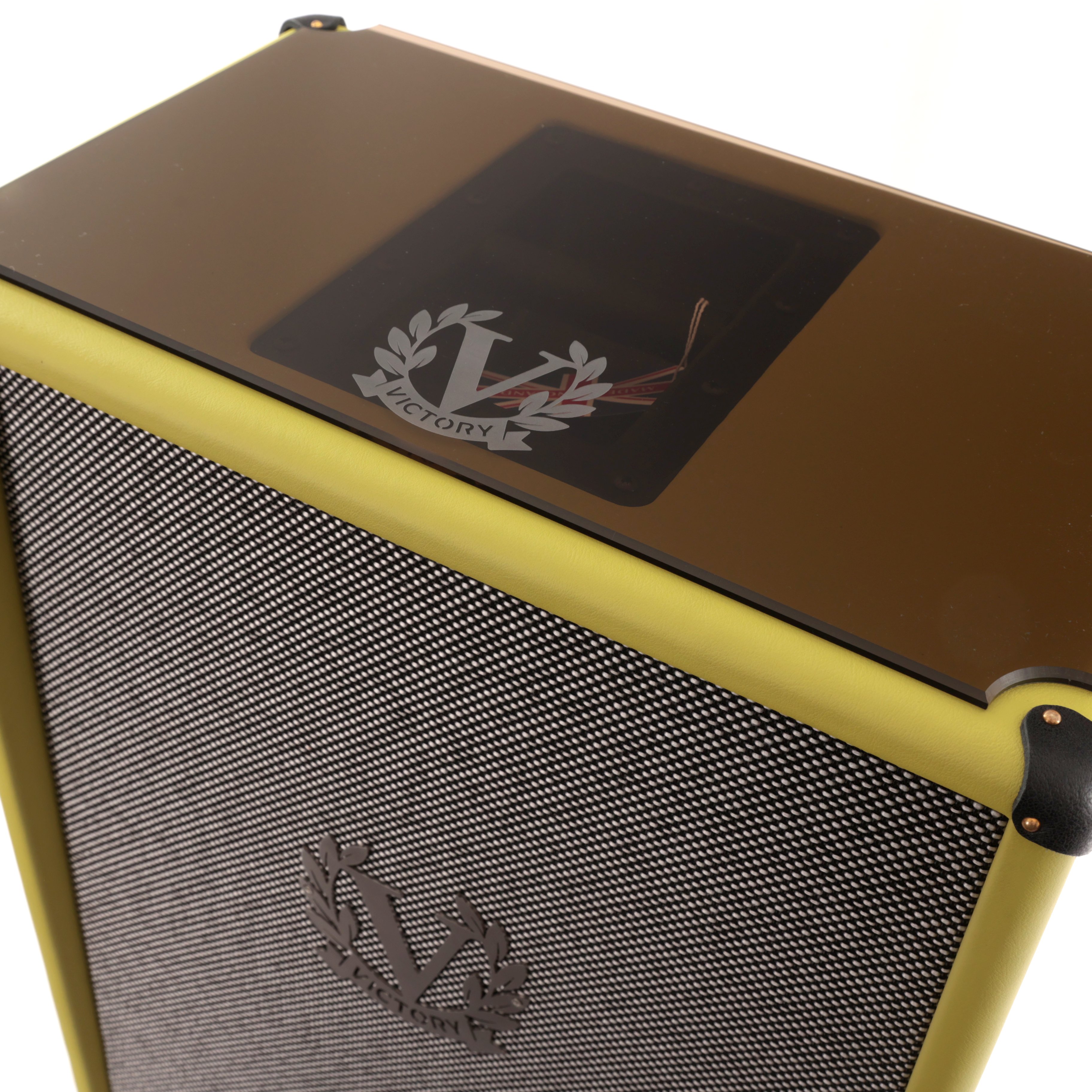 Victory MK 212V Closed-Back Speaker Cabinet in Parrot with Celestion Alnico Gold Speakers - VIC-MK-OD-02 VIC-MK-212V-01 (2).jpg