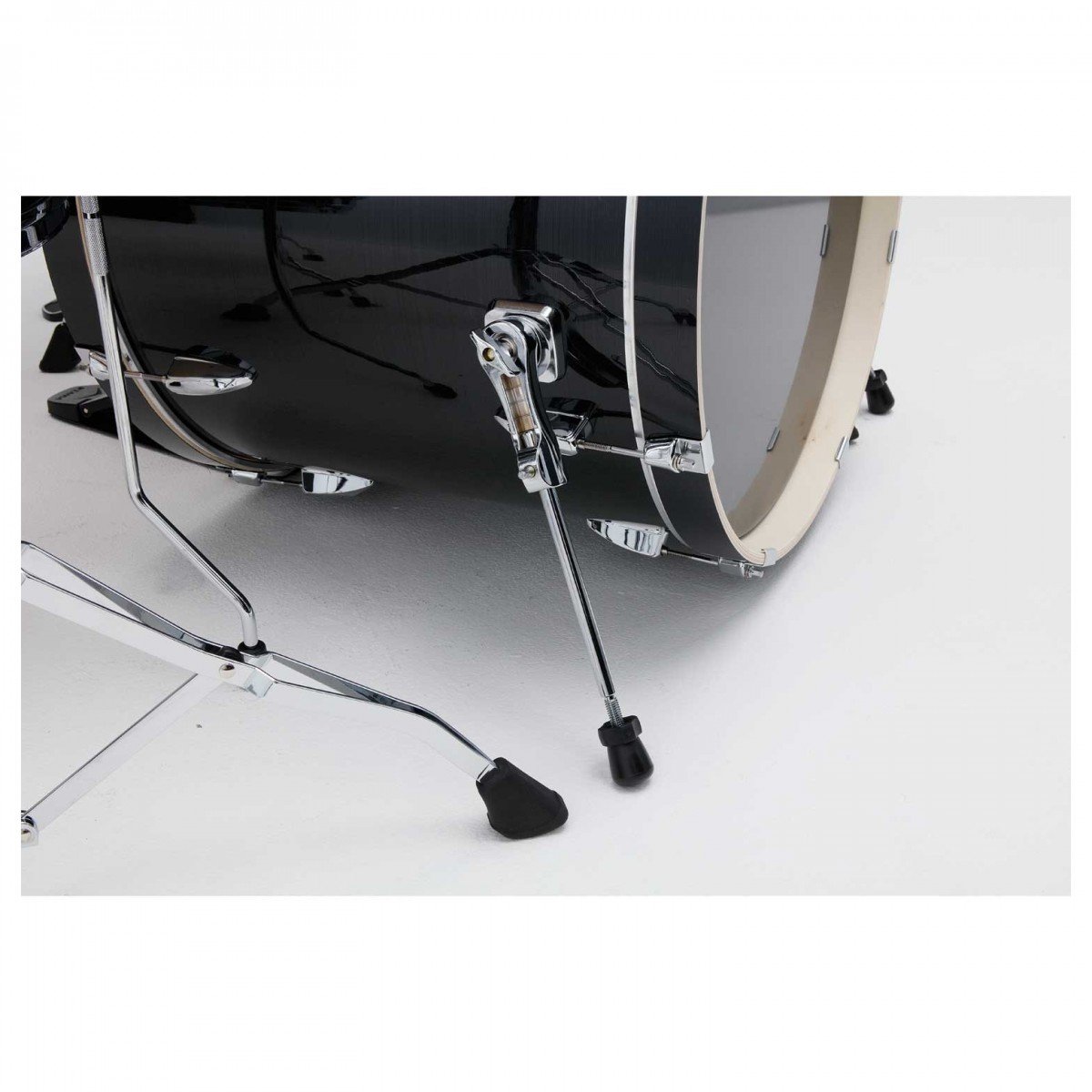 Tama Imperialstar 22 Drum Kit in Hairline Black - IP62H6WHBK 1.jpg