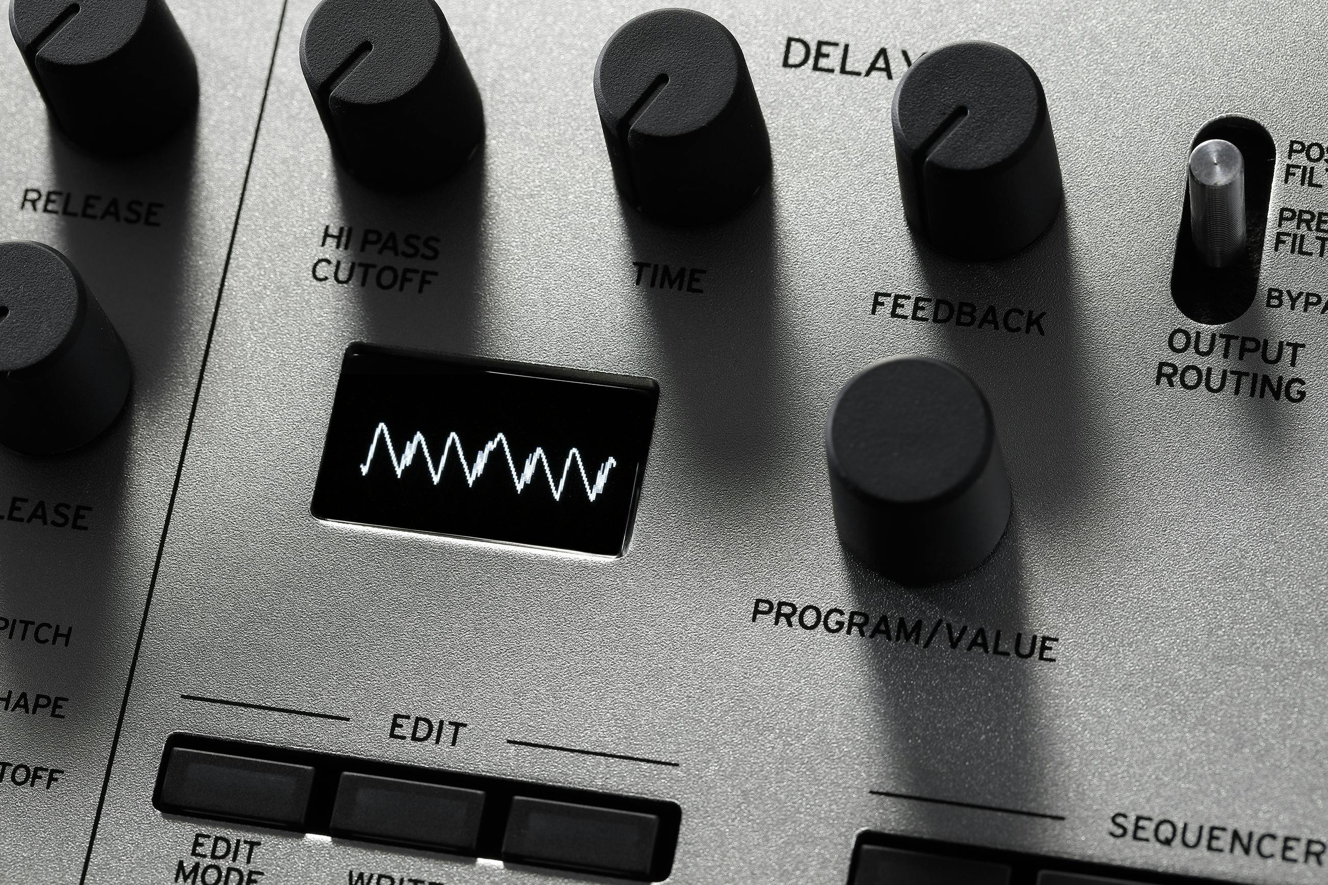 Korg Minilogue Polyphonic Analogue Synthesizer - 100310-12_minilogue_Oscilloscope.jpg