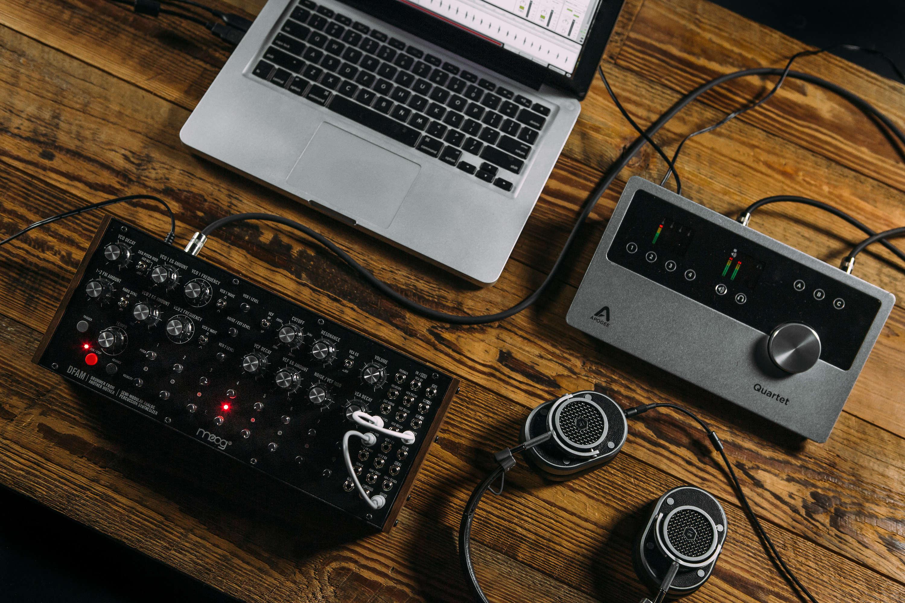 Moog DFAM Analogue Percussion Synthesizer - MOD-DFAM-03 (10).jpg